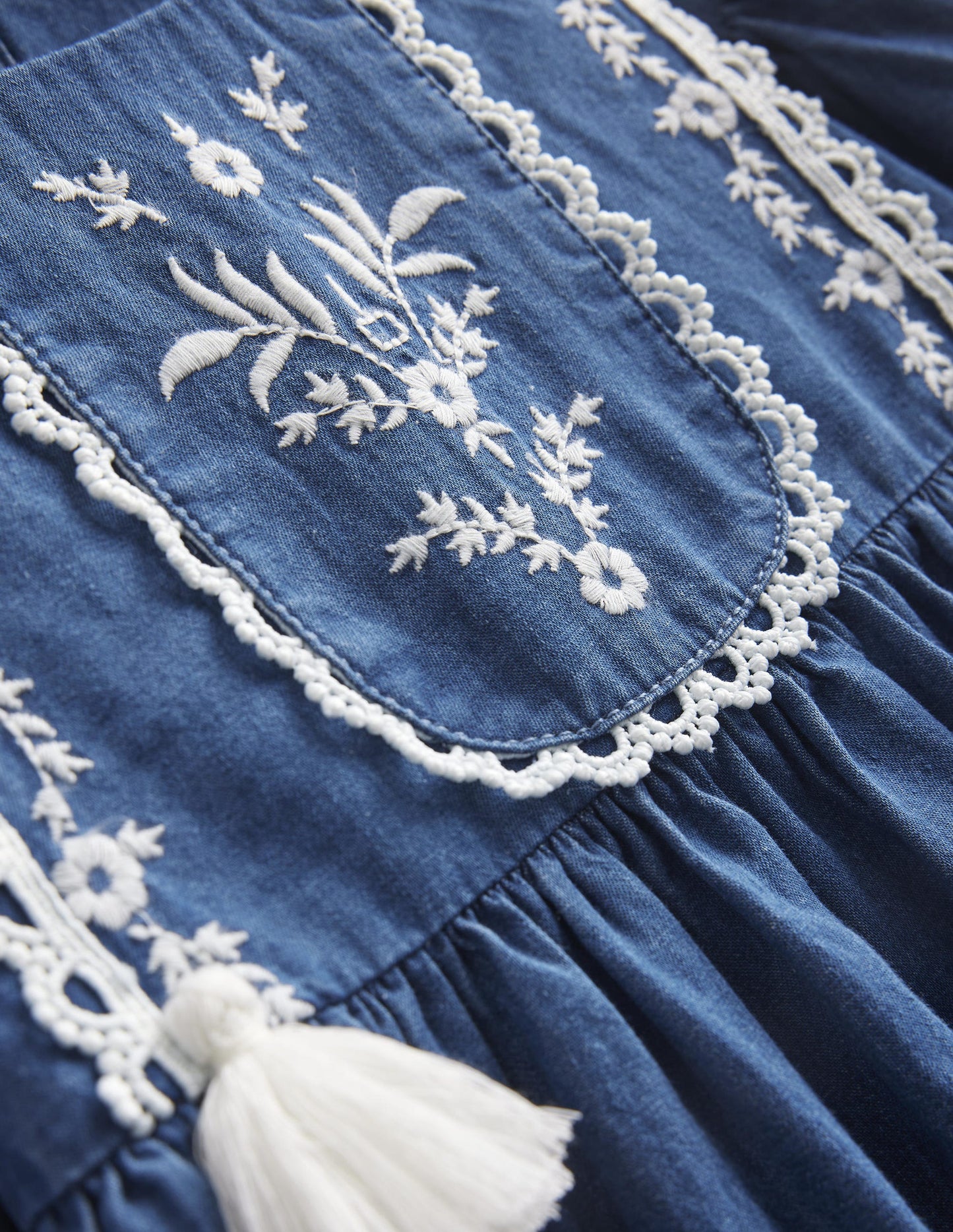 Webkleid mit Stickerei-Mittleres Denim
