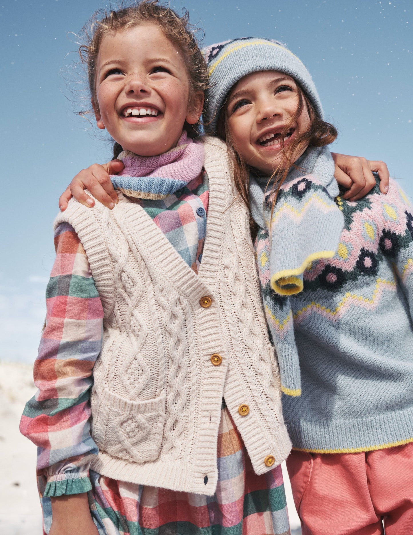 Strickweste mit Zopfmuster-Beige Meliert