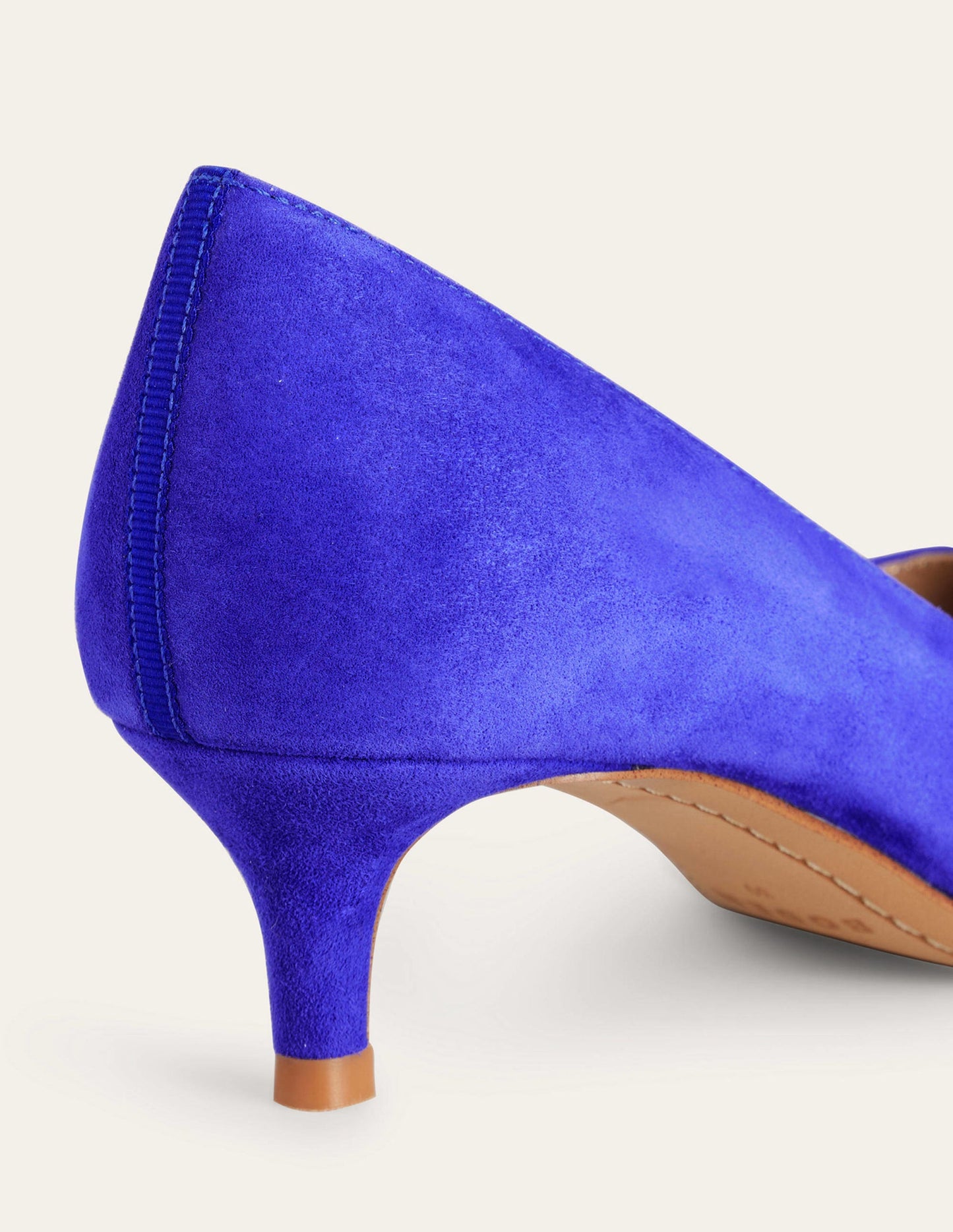 Lara Pumps mit niedrigem Absatz-Lapisblau Veloursleder