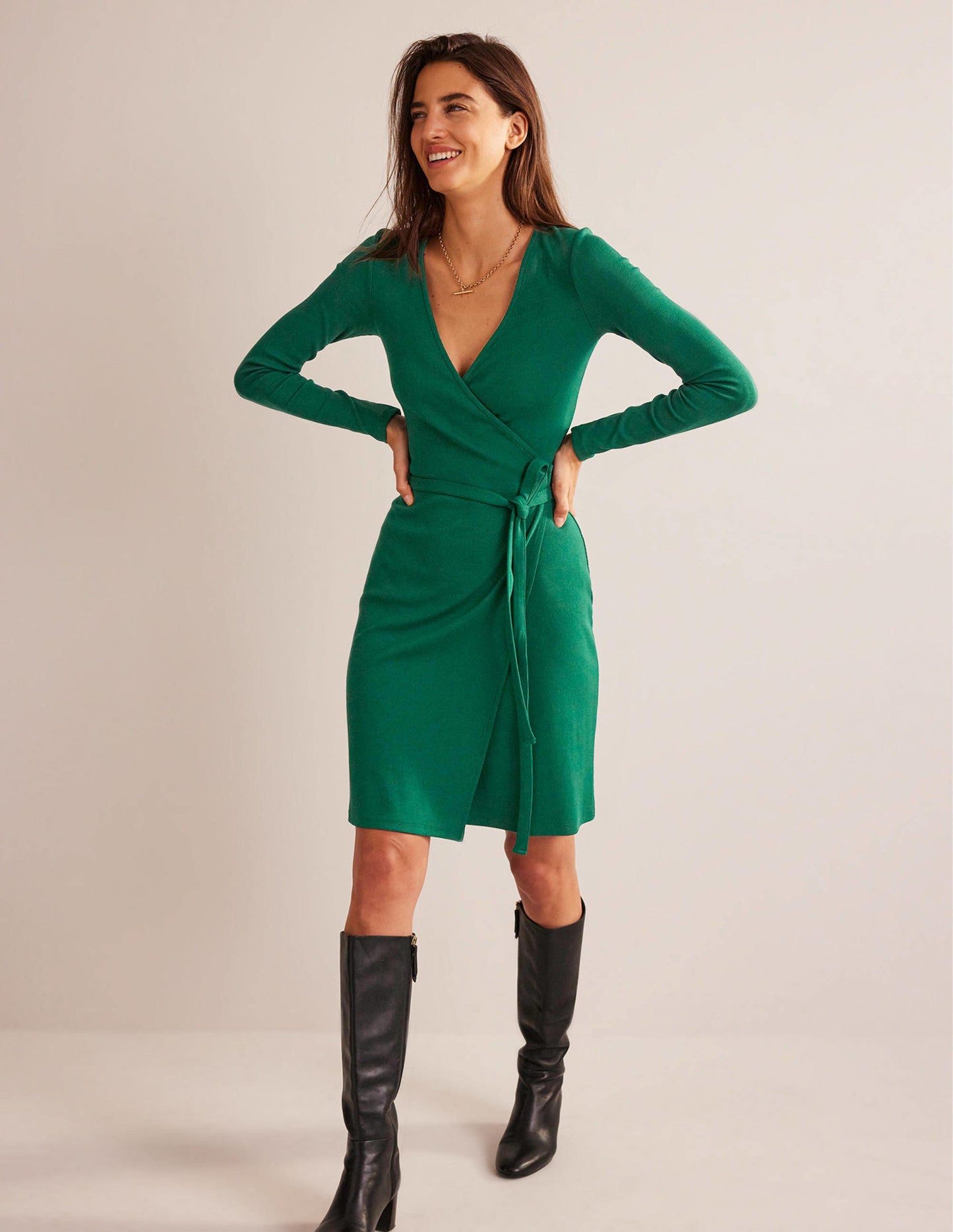 Wickelkleid aus Rippstrick-Jersey-Dunkles Smaragdgrün