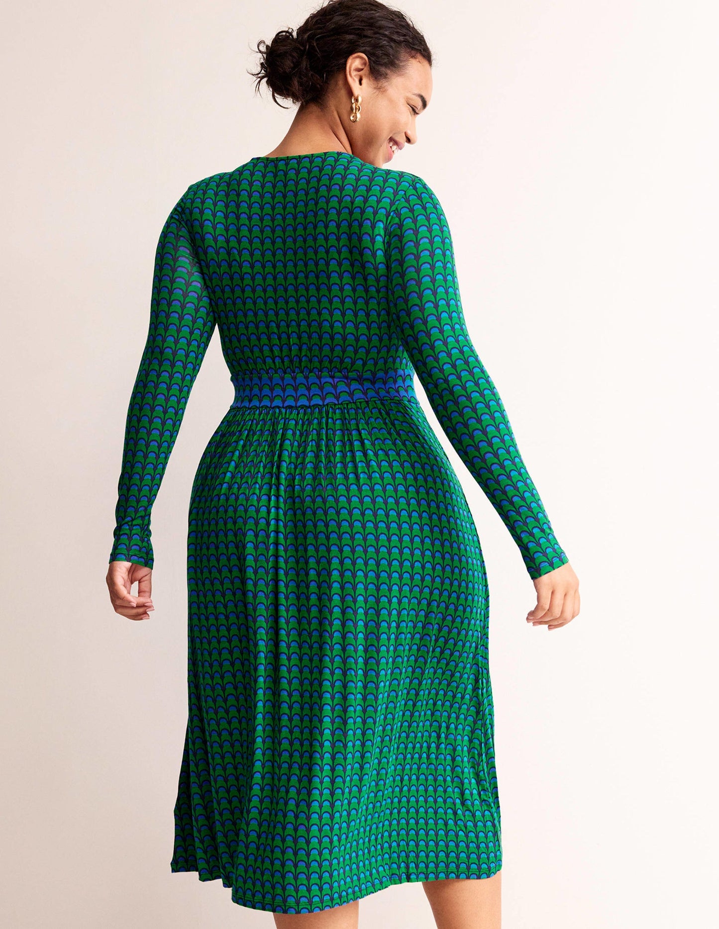 Thea Jersey-Midikleid mit langen Ärmeln-Veridiangrün, Geo-Charm