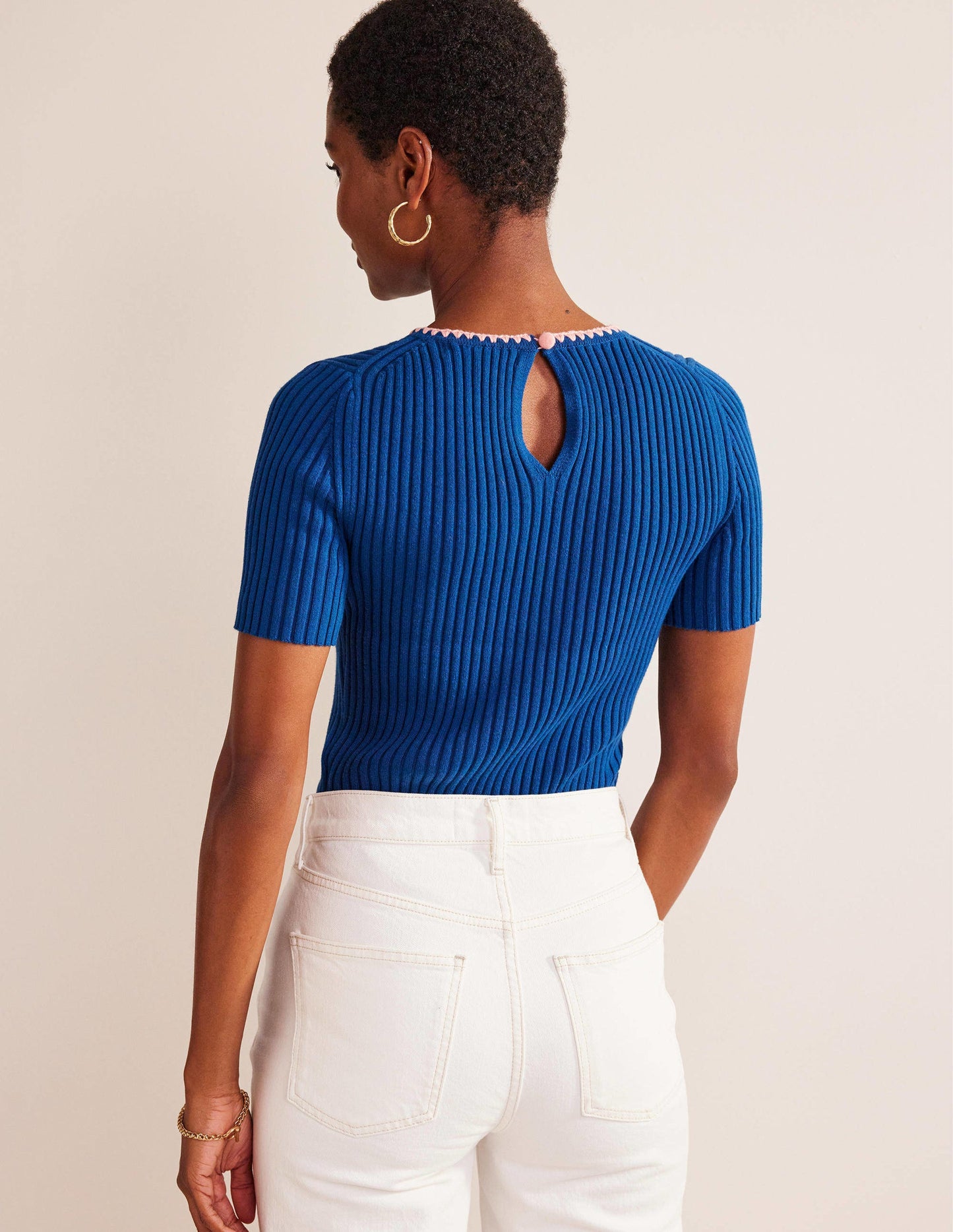 Strick-T-Shirt mit Häkelrand-Saphirblau