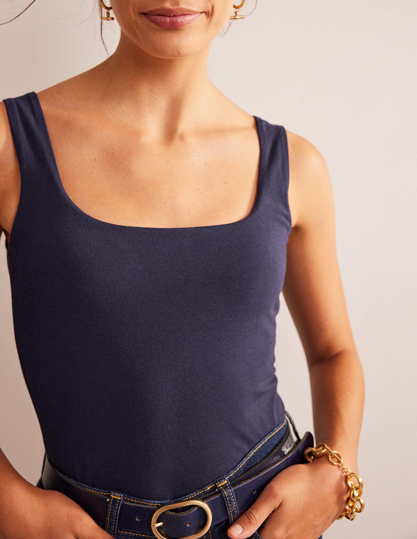 Doppellagiges Tanktop mit eckigem Ausschnitt-Marineblau