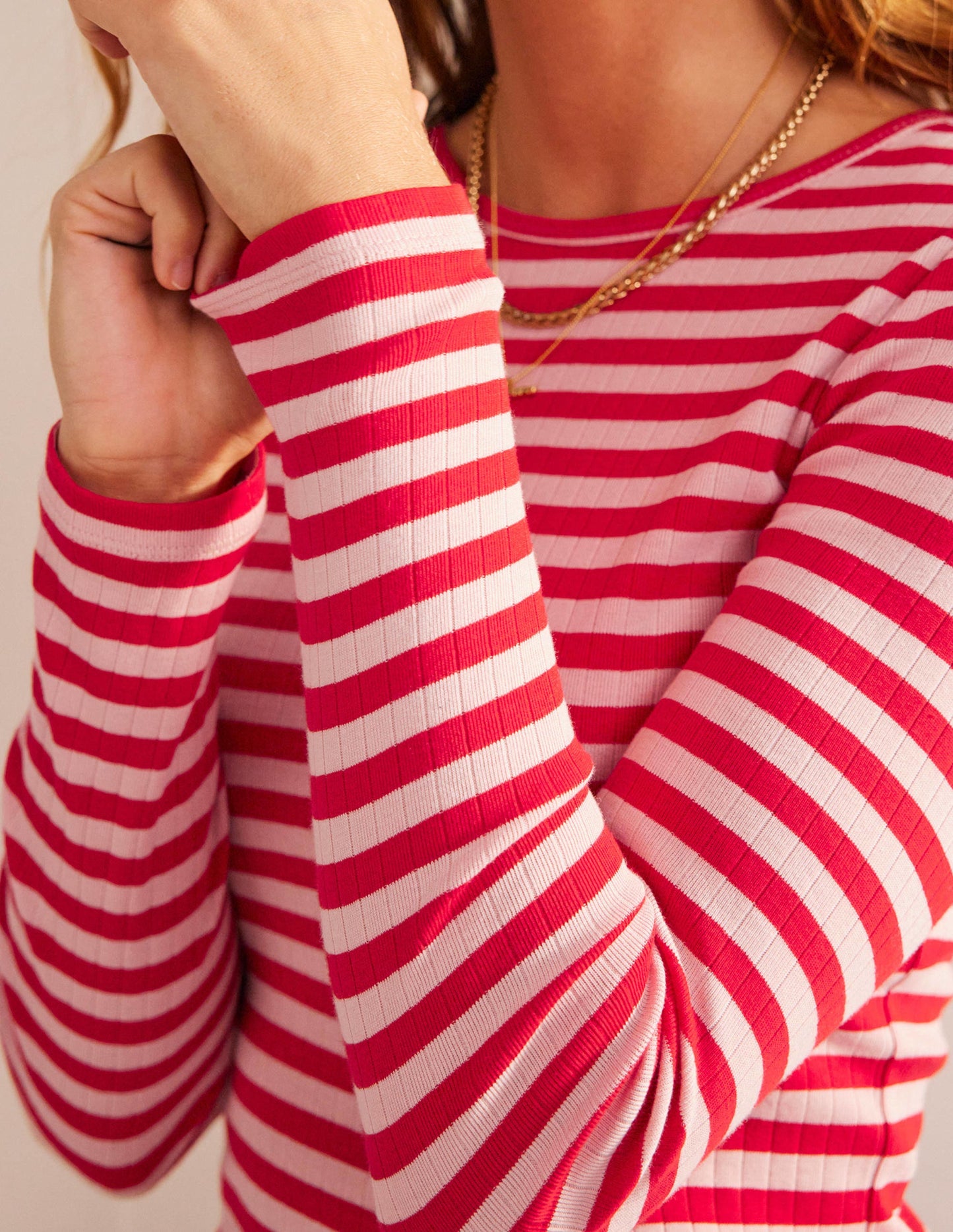 Alice T-Shirt mit Rippstruktur-Pfirsichhaut, Pepperoni Gestreift