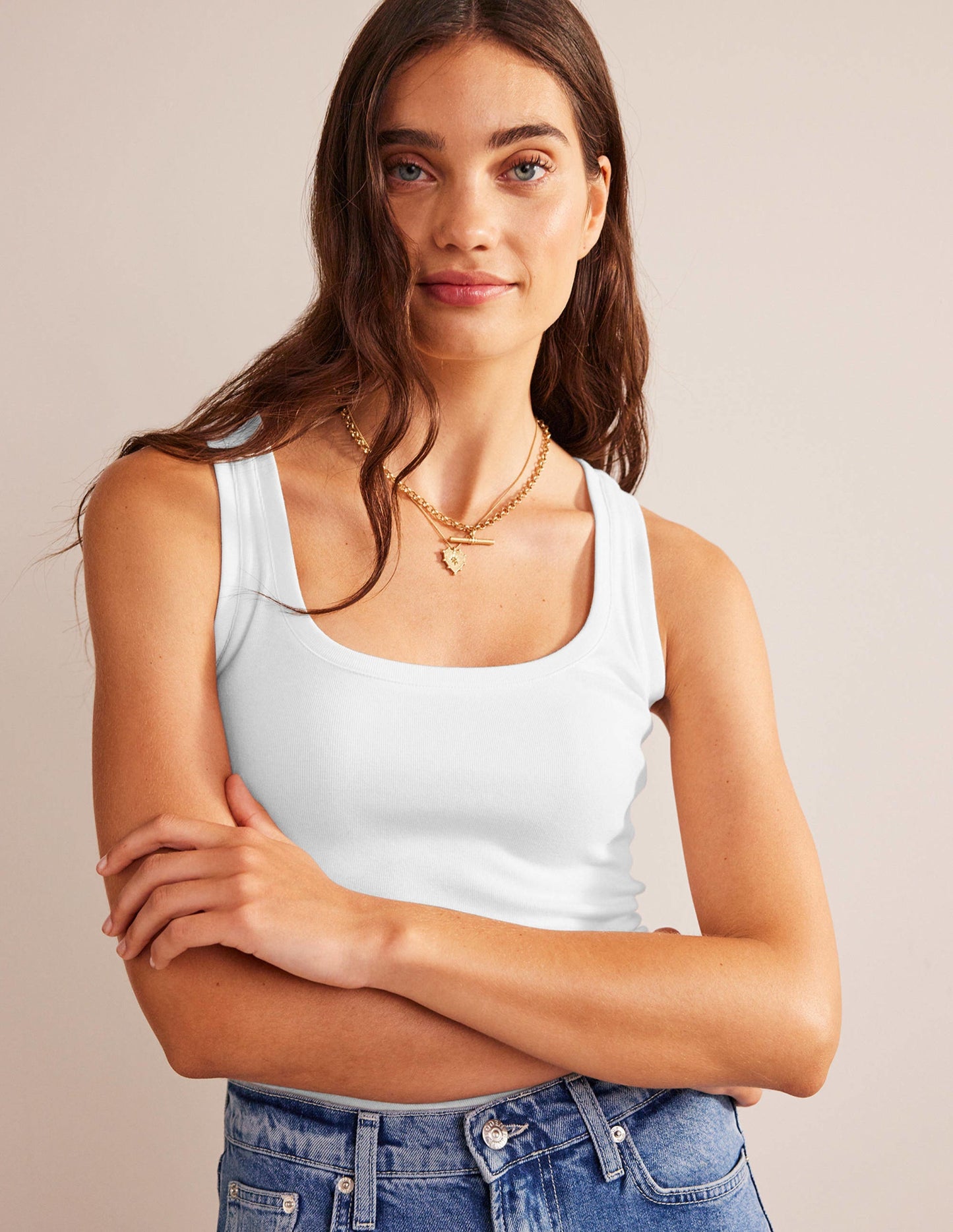 Essential Scoop-Neck Vest-White