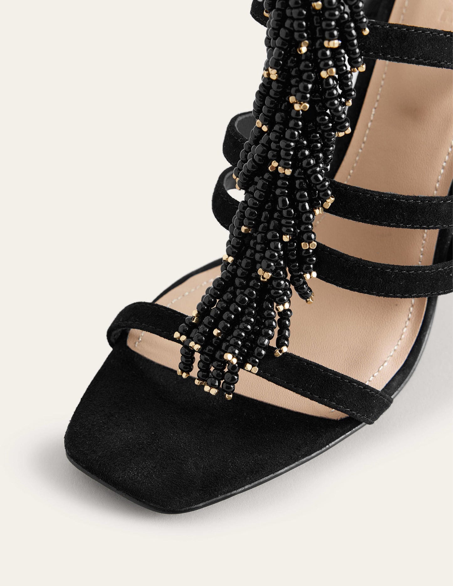 Absatzsandalen mit Perlen-Schwarz
