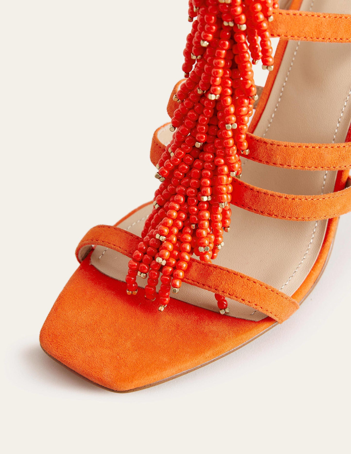 Absatzsandalen mit Perlen-Blutorange