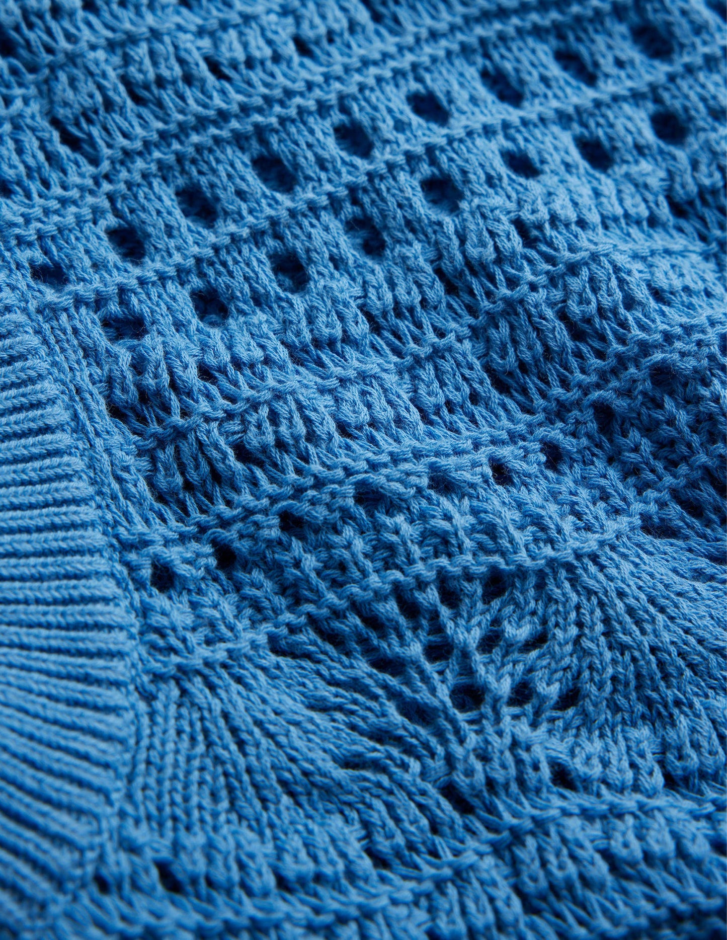Kurzes Häkeltop mit Fransen-Porzellanblau