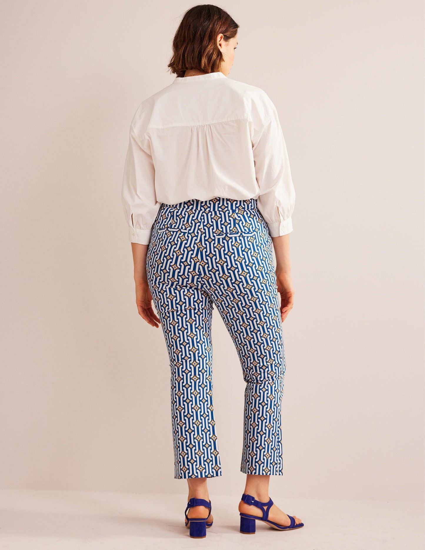 Ausgestellte 7/8-Hose-Saphirblau, Geometrisches Muster
