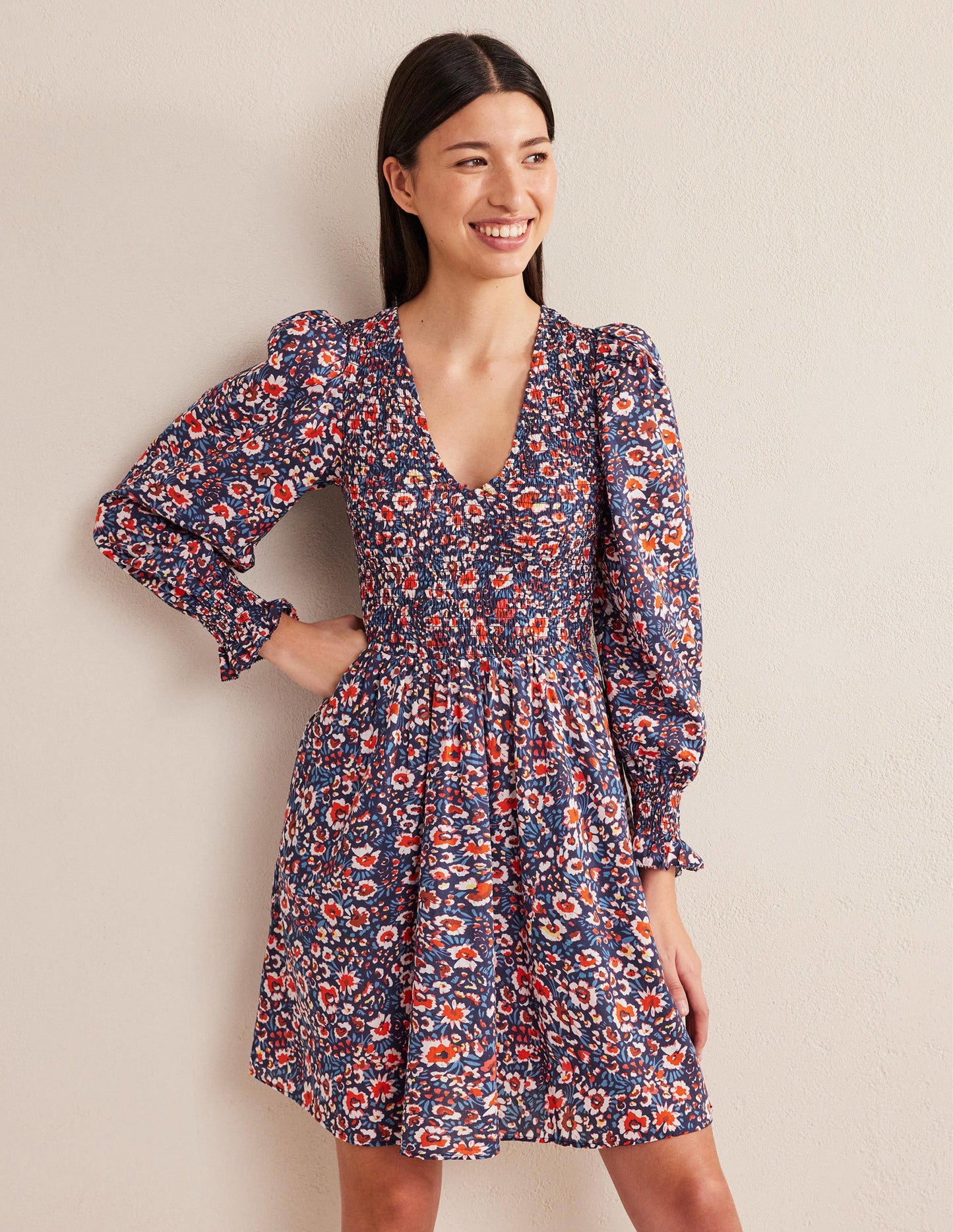 Minikleid mit gesmoktem Oberteil-Französisches Marineblau, Paradiesblüten