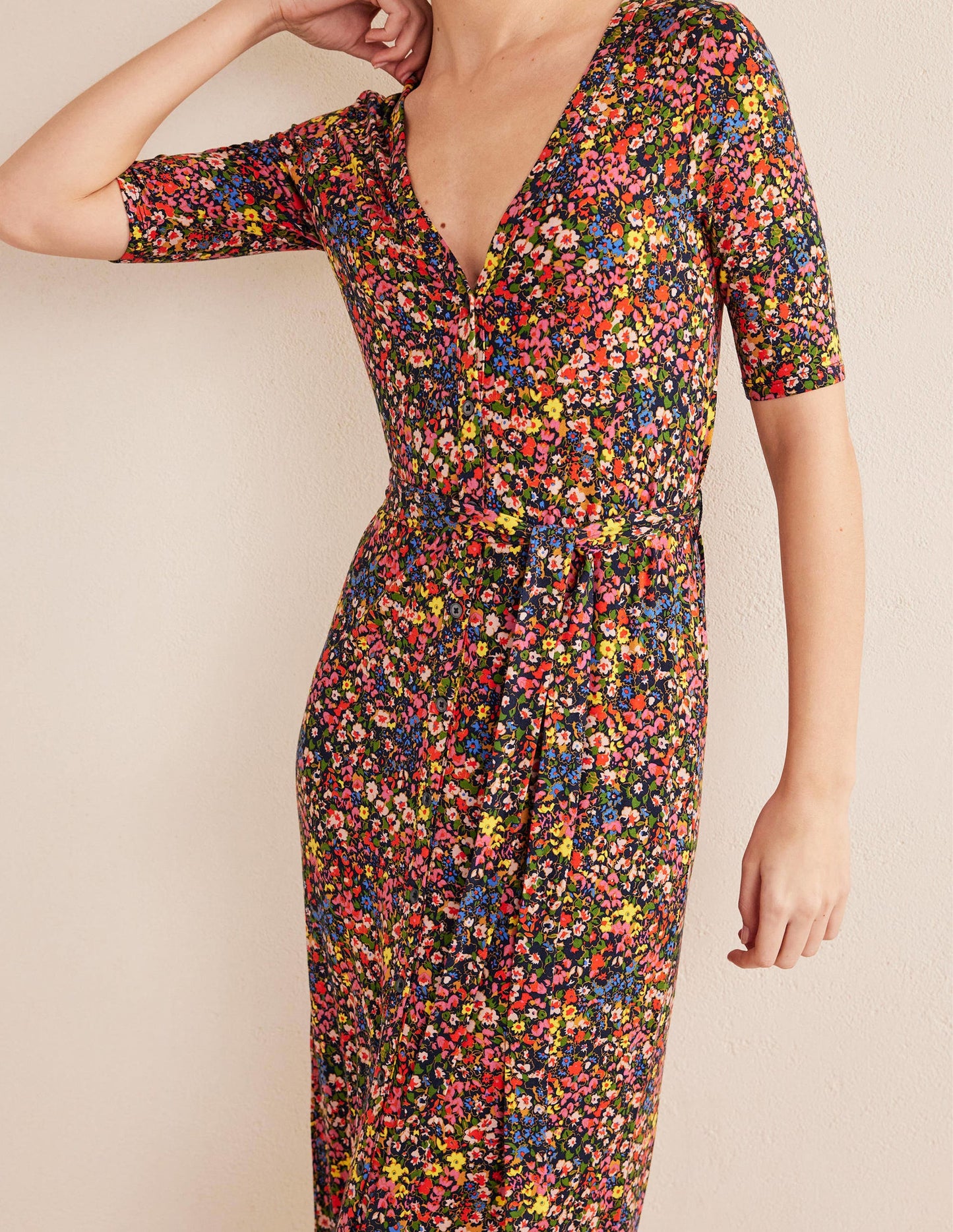 Midikleid aus Jersey mit Knopfleiste-Bunt, Gardenienblüten