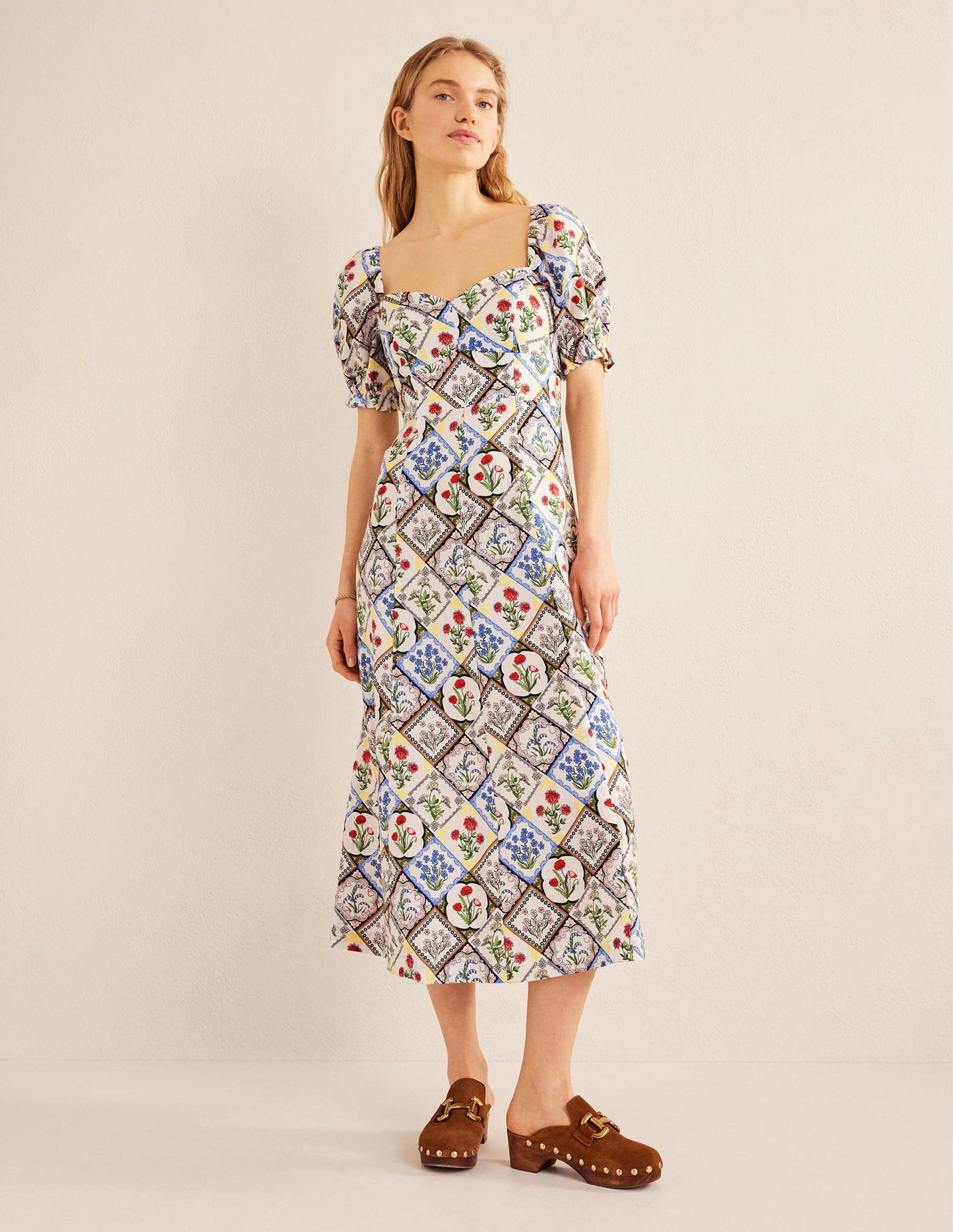 Leinen-Midikleid mit Herzausschnitt-Naturweiß, Wilde Glockenblumen