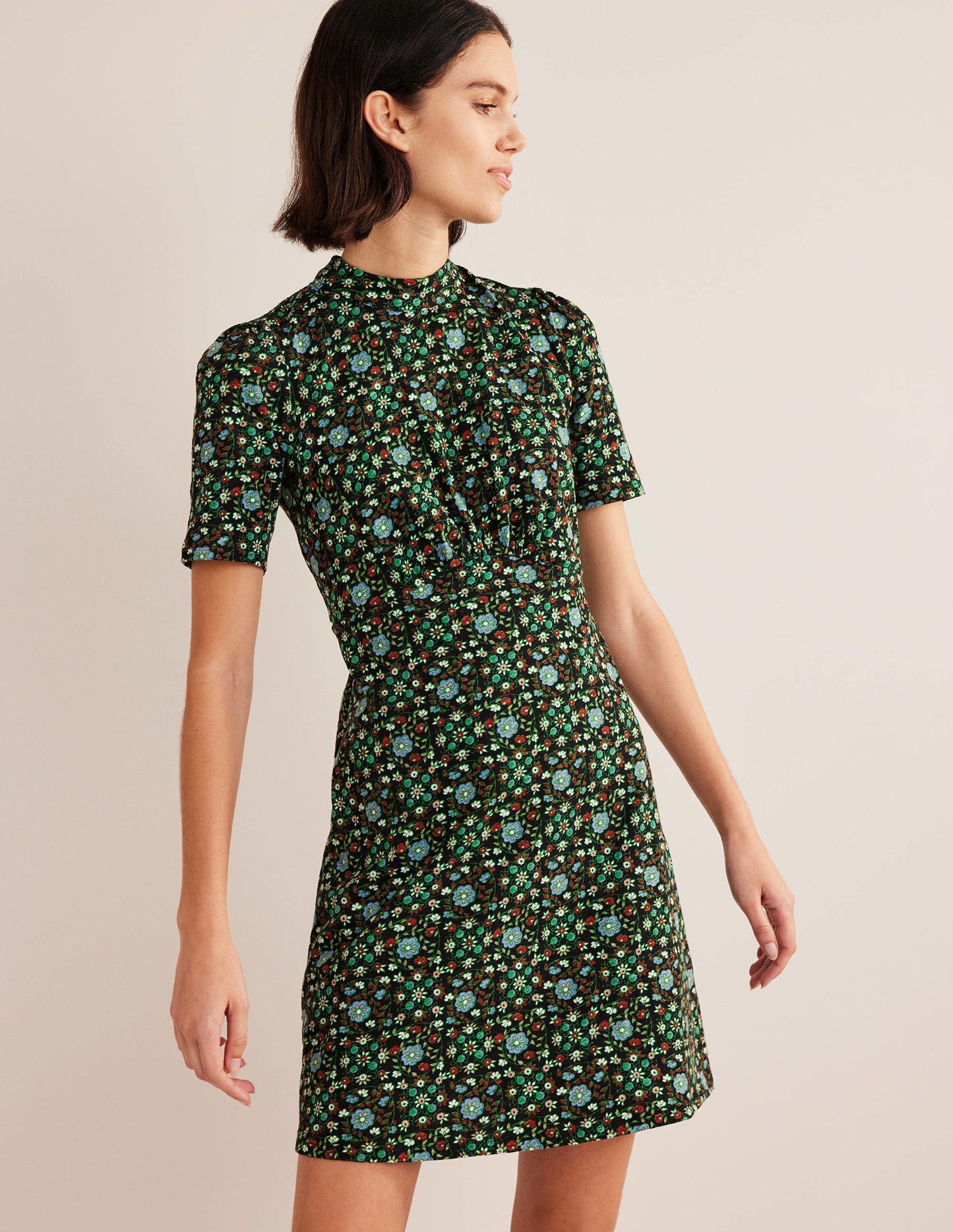 Jersey-Minikleid-Schwarz, Gardenien-Wirbelmuster