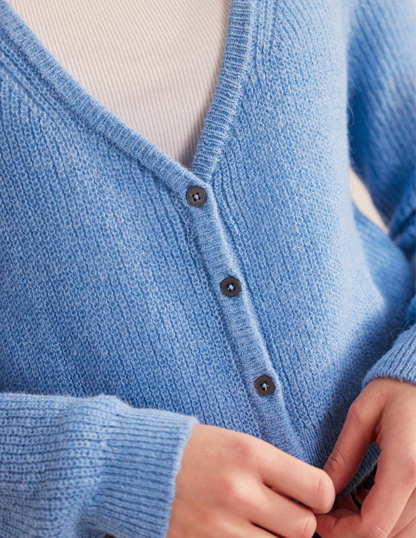 Flauschiger Cardigan mit kurzem Schnitt-Flachsblau