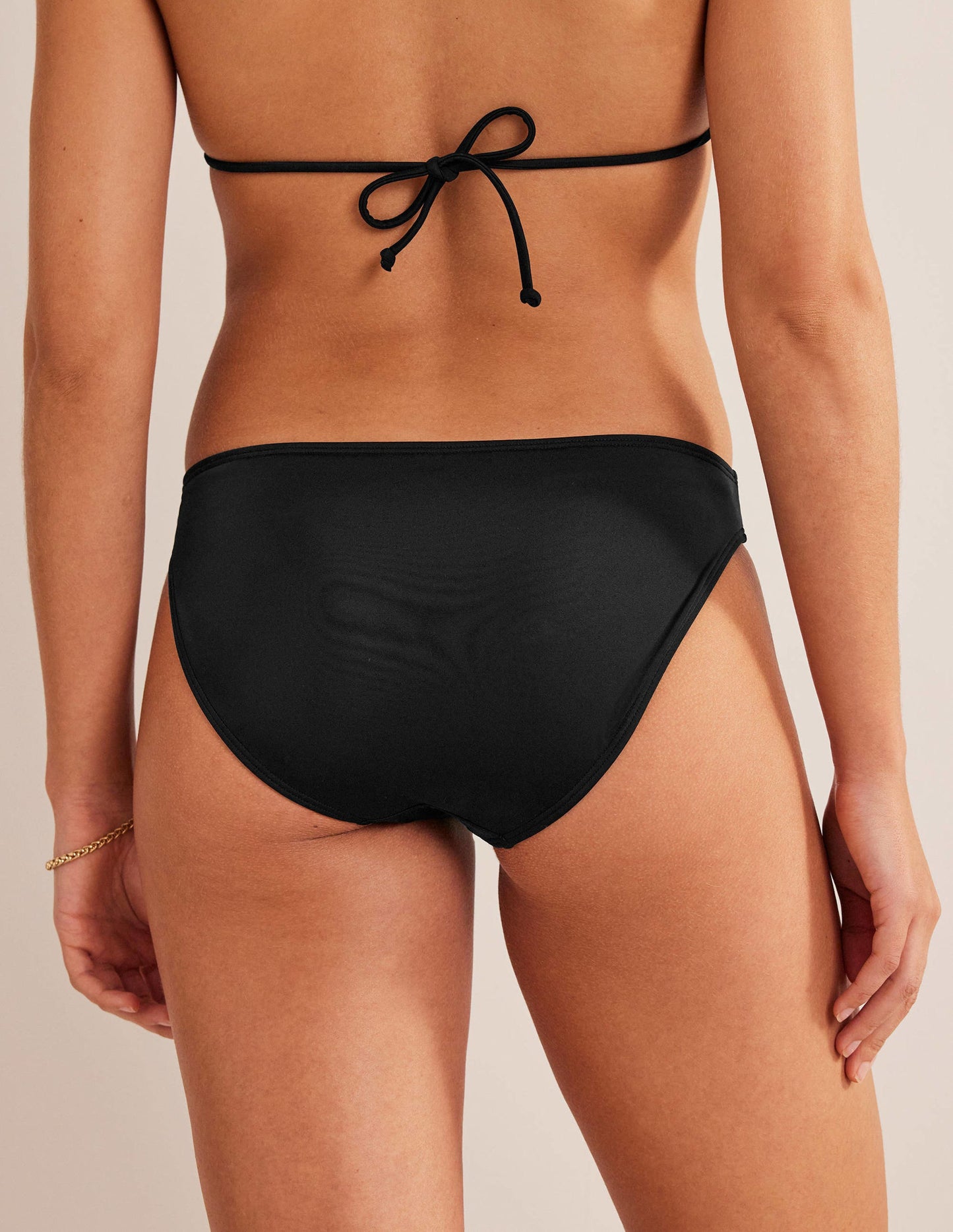 Klassische Bikinihose-Schwarz