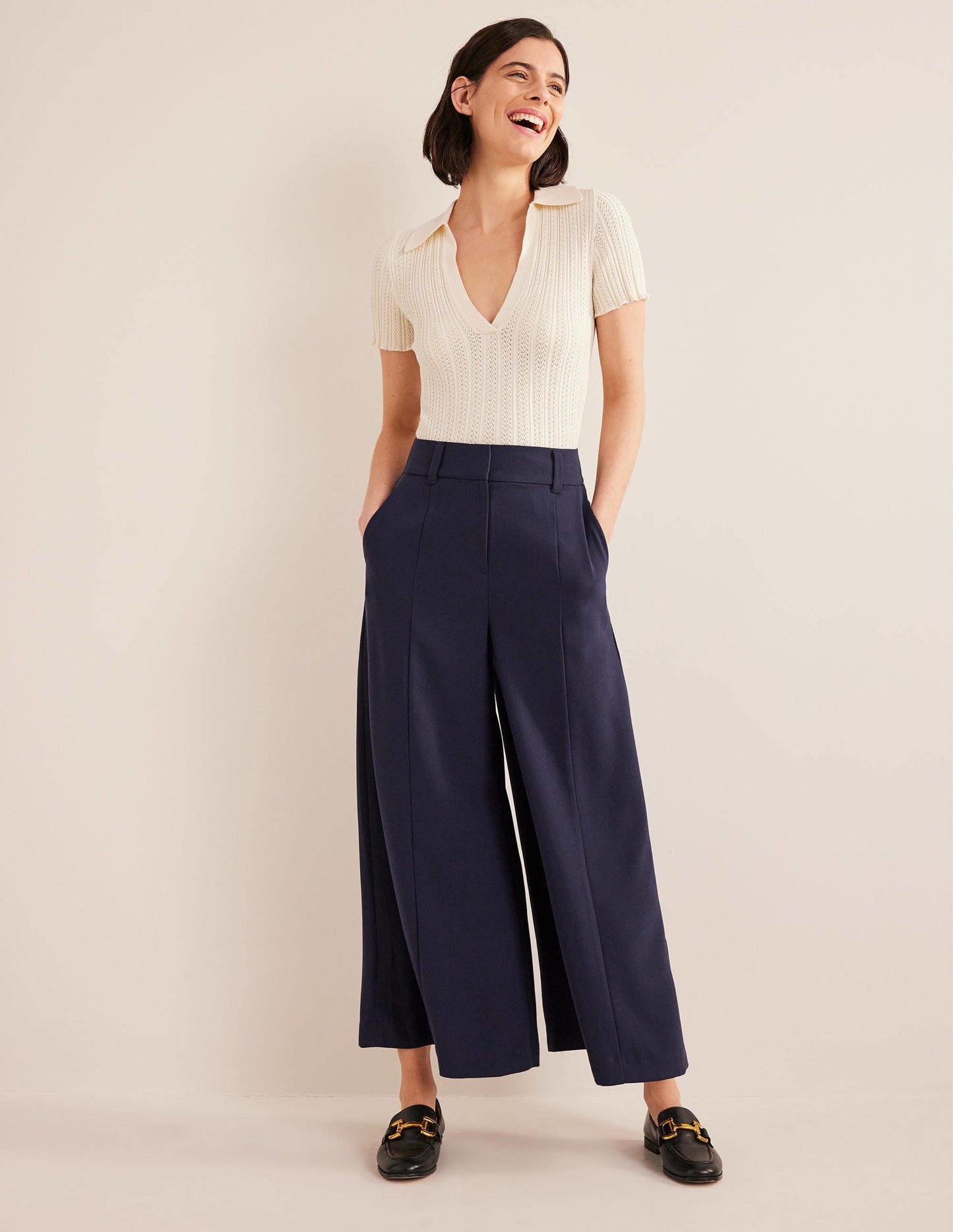 Fließende Culotte mit weitem Bein-Marineblau