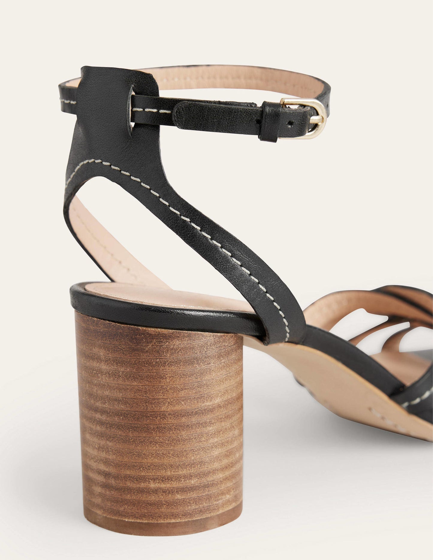 Absatzsandalen mit überkreuzten Riemen-Schwarz, Leder