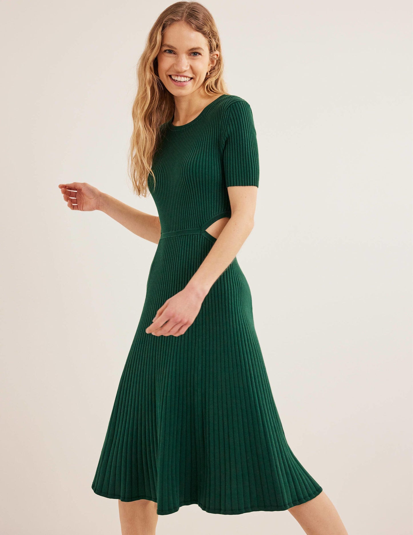 Strick-Midikleid mit Cut-out-Details-Dunkles Smaragdgold