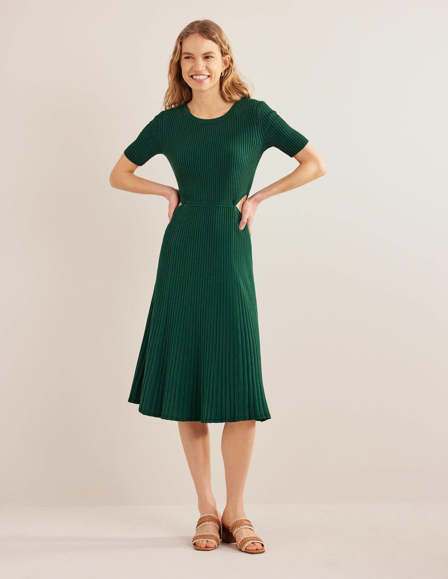 Strick-Midikleid mit Cut-out-Details-Dunkles Smaragdgold