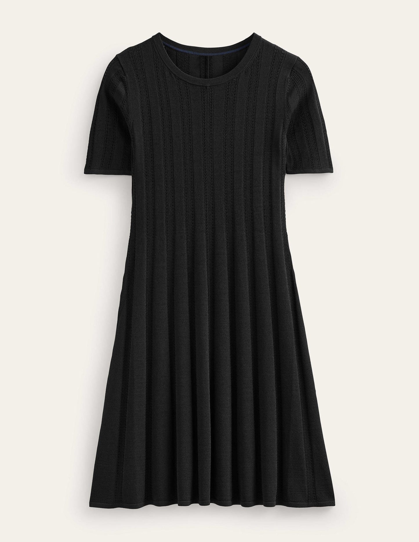 Ausgestelltes Minikleid mit Ziernähten-Schwarz