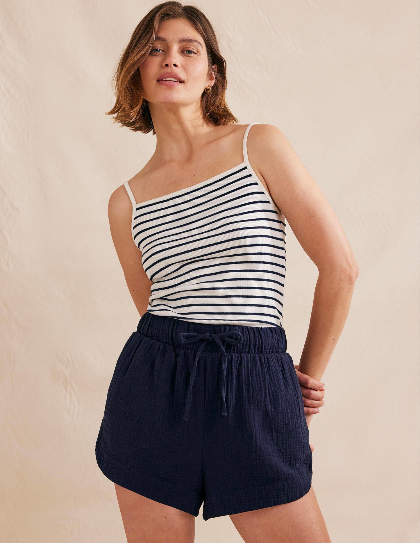 Seihtuch-Shorts mit Tunnelzug-Marineblau