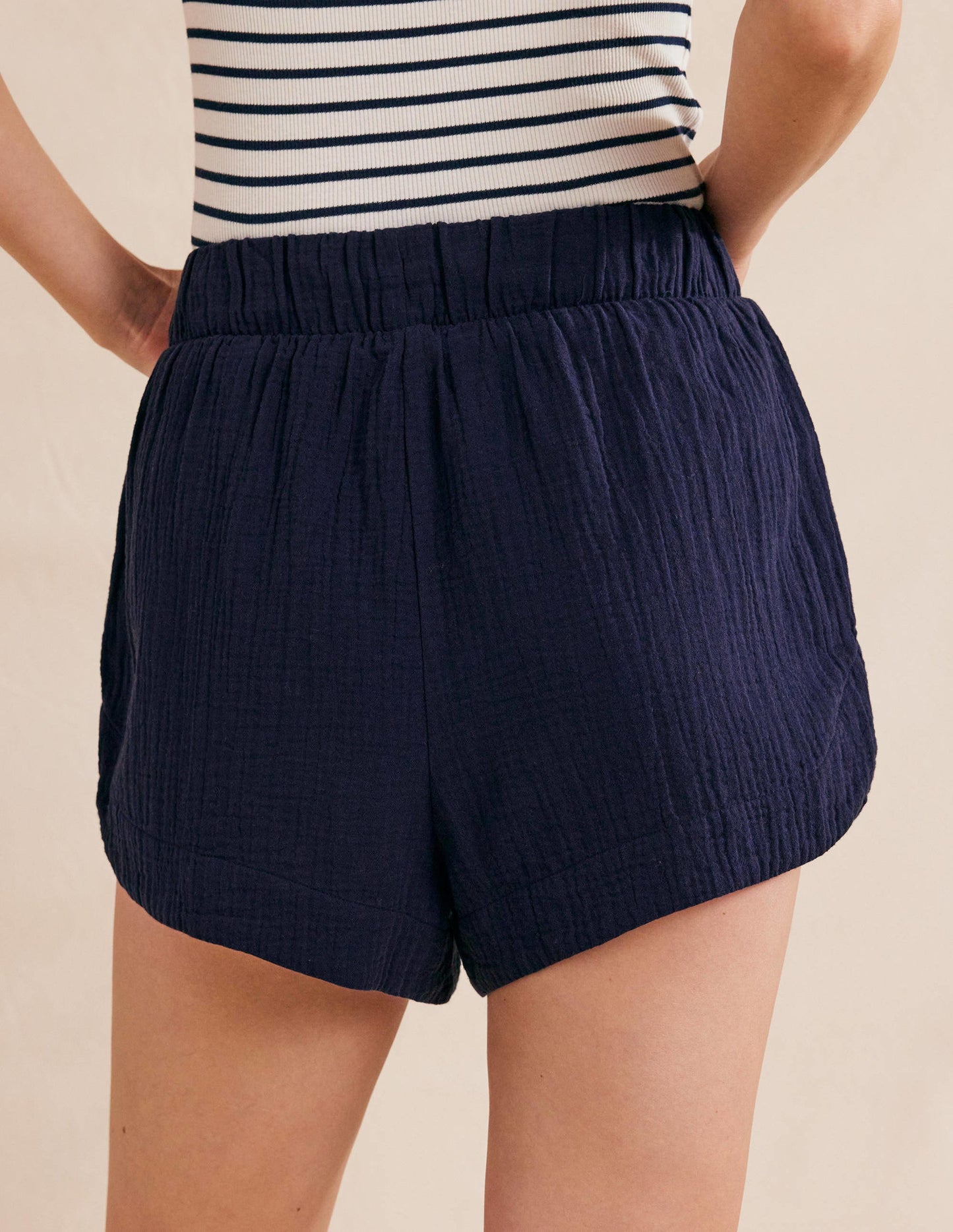 Seihtuch-Shorts mit Tunnelzug-Marineblau