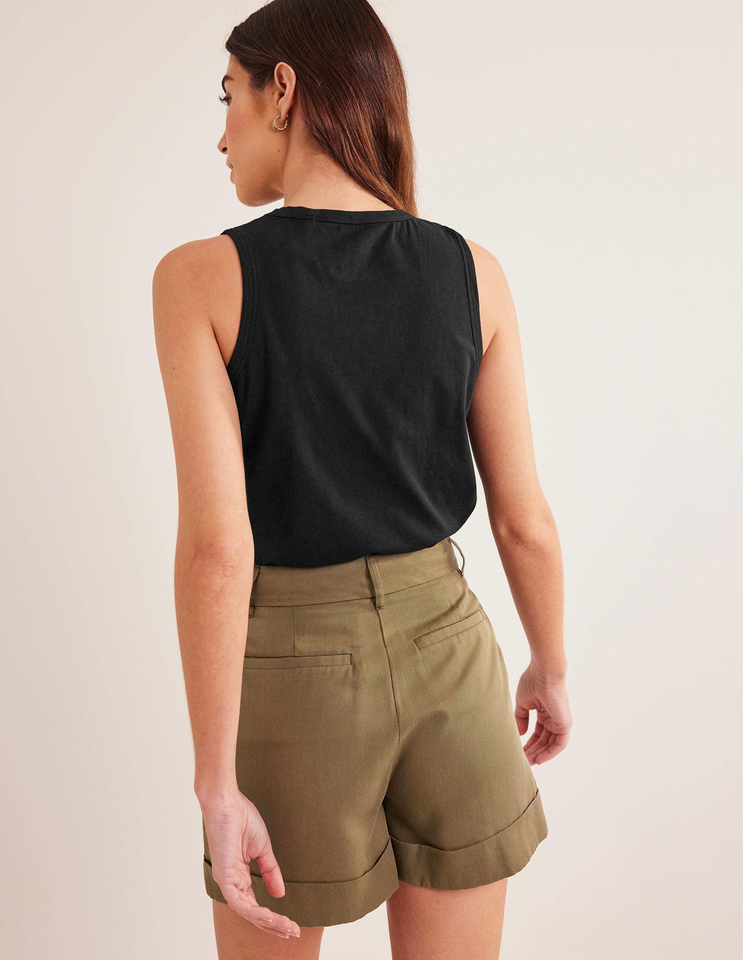 Kurz geschnittenes Baumwoll-Tanktop-Schwarz