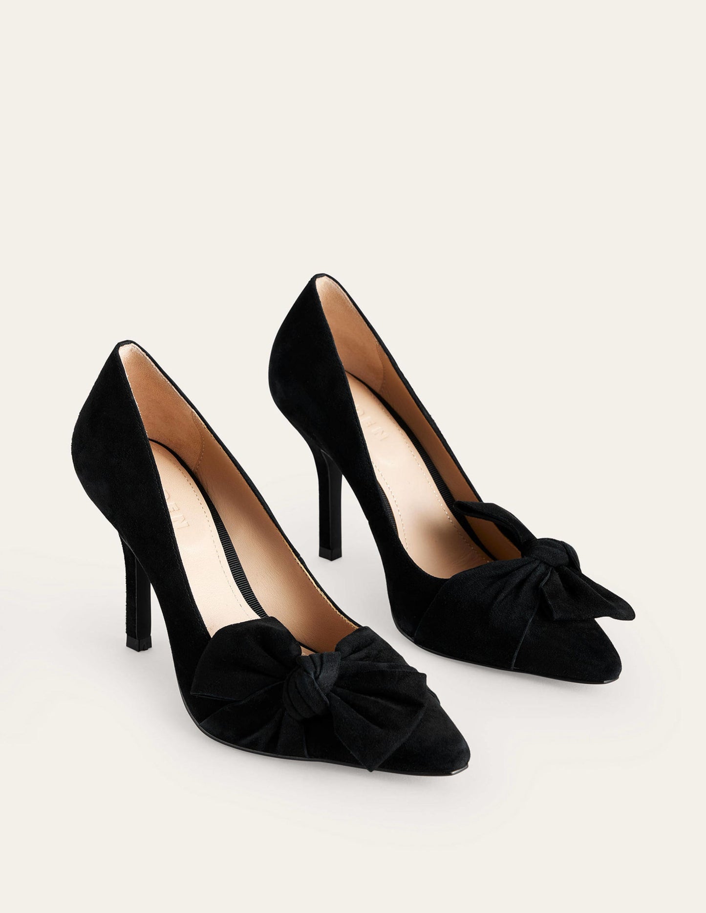 Pumps mit Wildleder-Schleife-Schwarz, Veloursleder