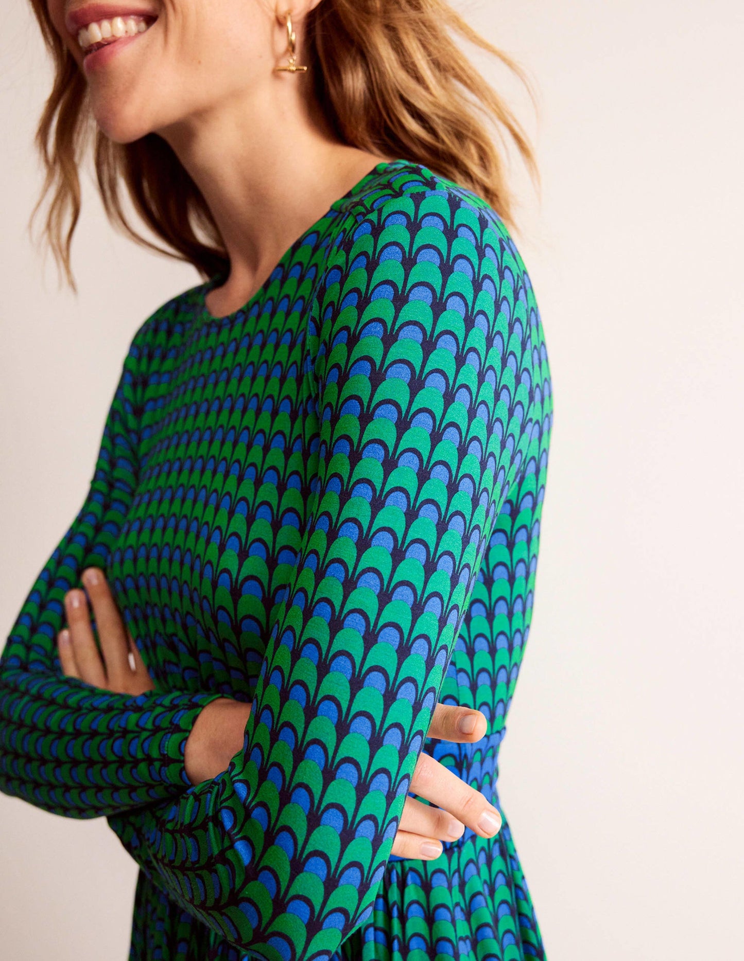 Thea Jersey-Midikleid mit langen Ärmeln-Veridiangrün, Geo-Charm