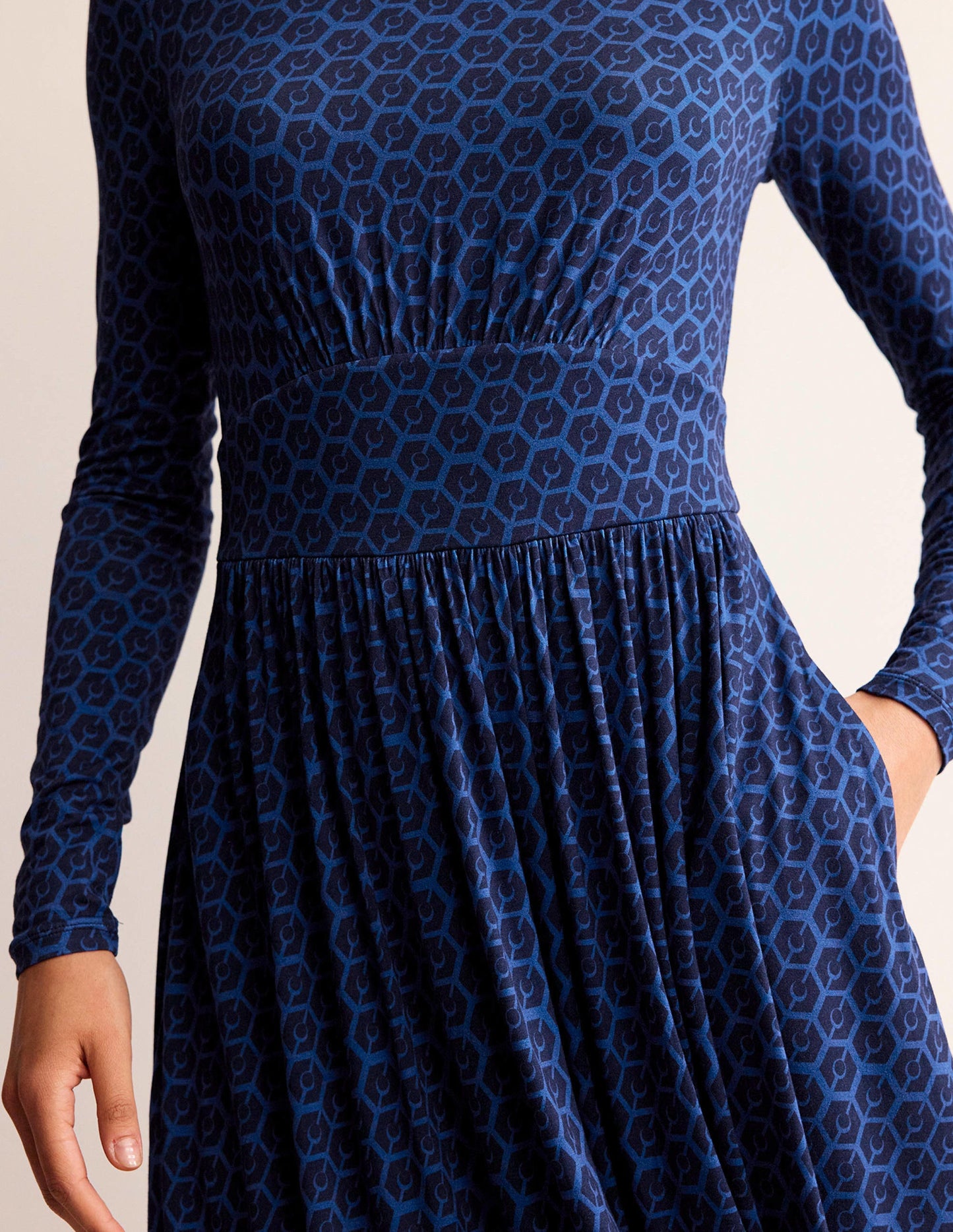 Thea Kurzes Kleid aus Jersey-Atlantik, Reverie Klein