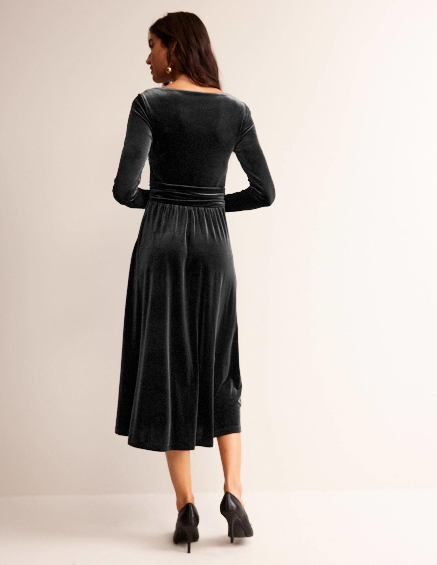 Abigail Midikleid aus Samt-Schwarz