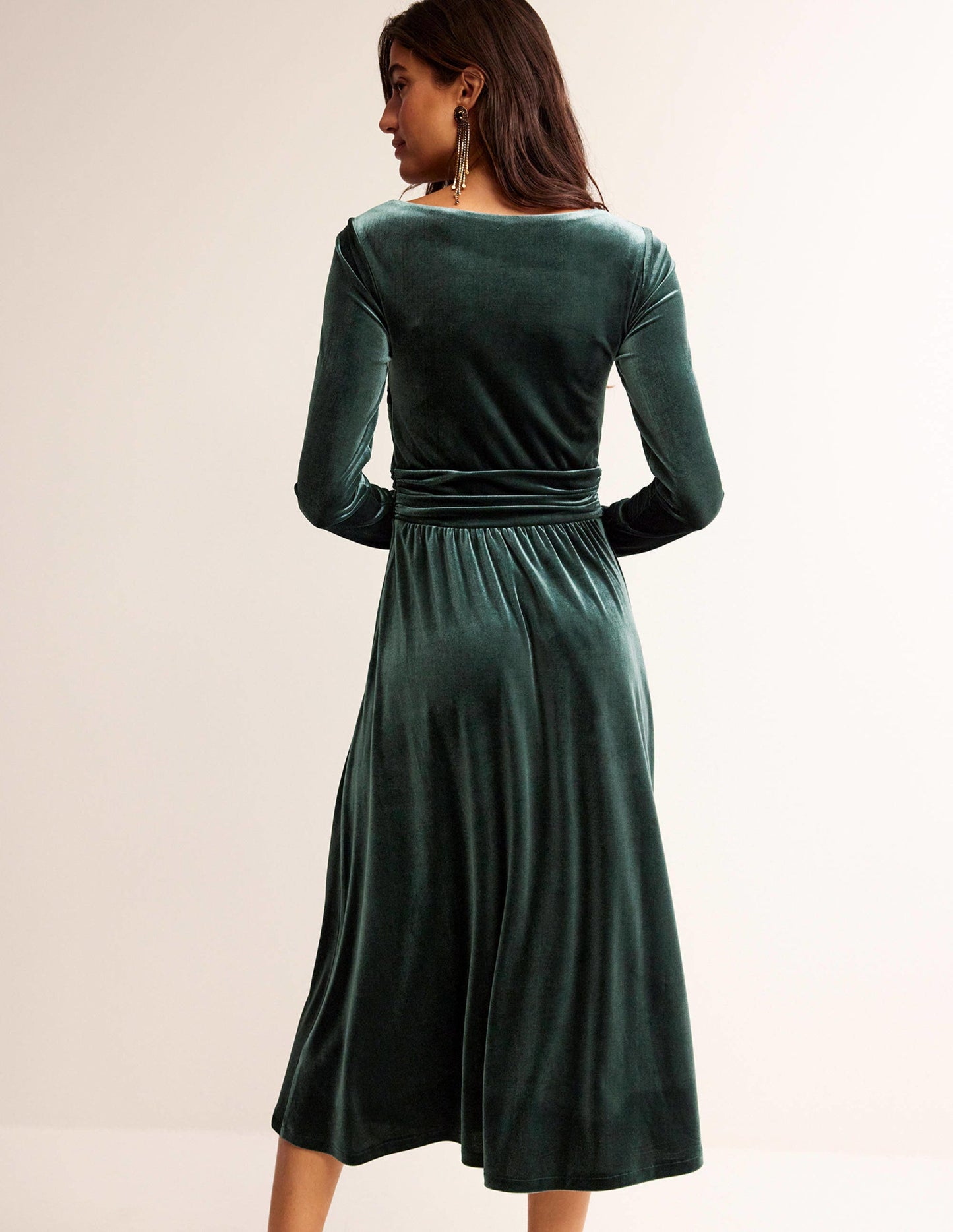 Abigail Midikleid aus Samt-Chatsworth-Grün