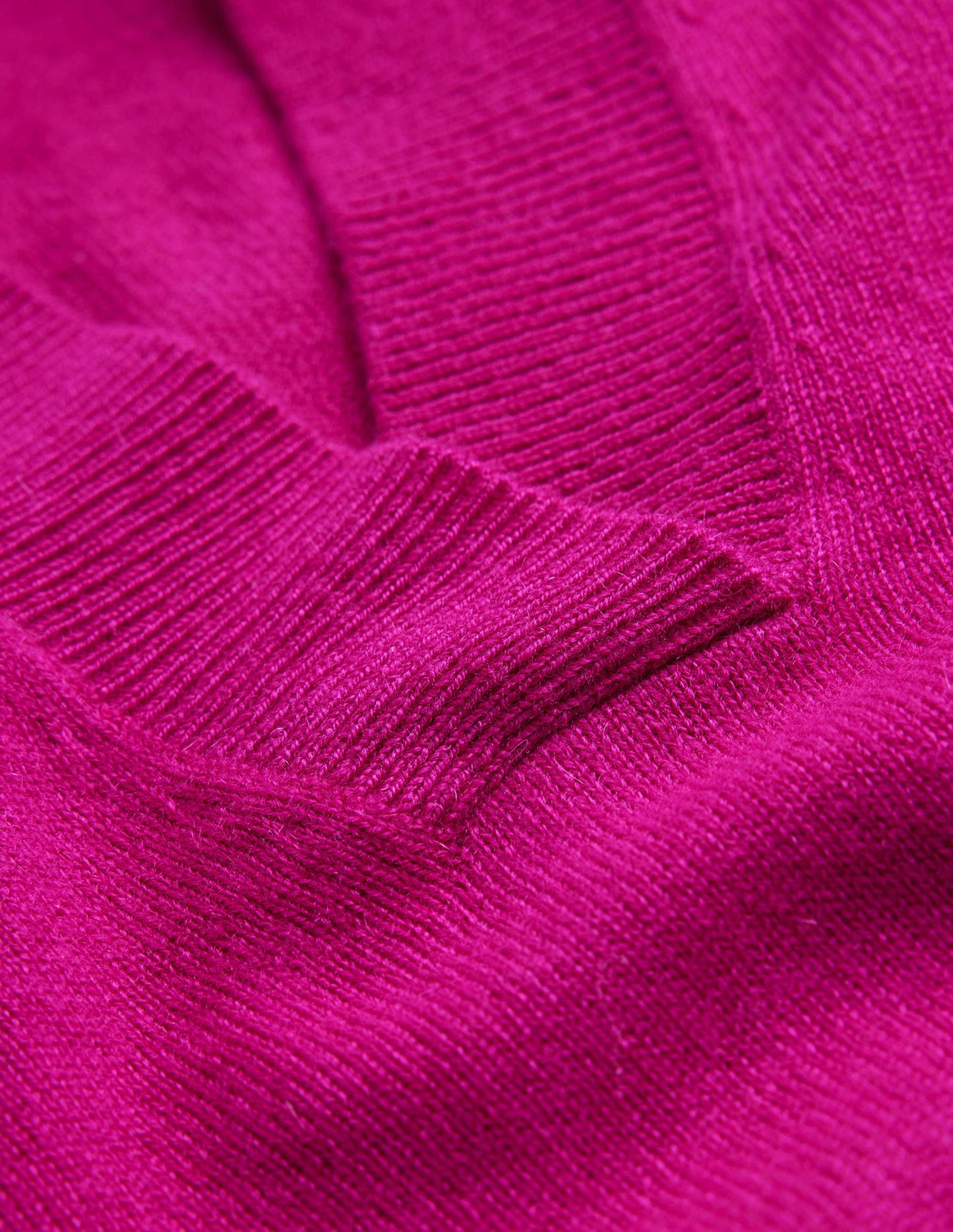 Henley-Pullover aus Kaschmir mit Kragen-Magenta