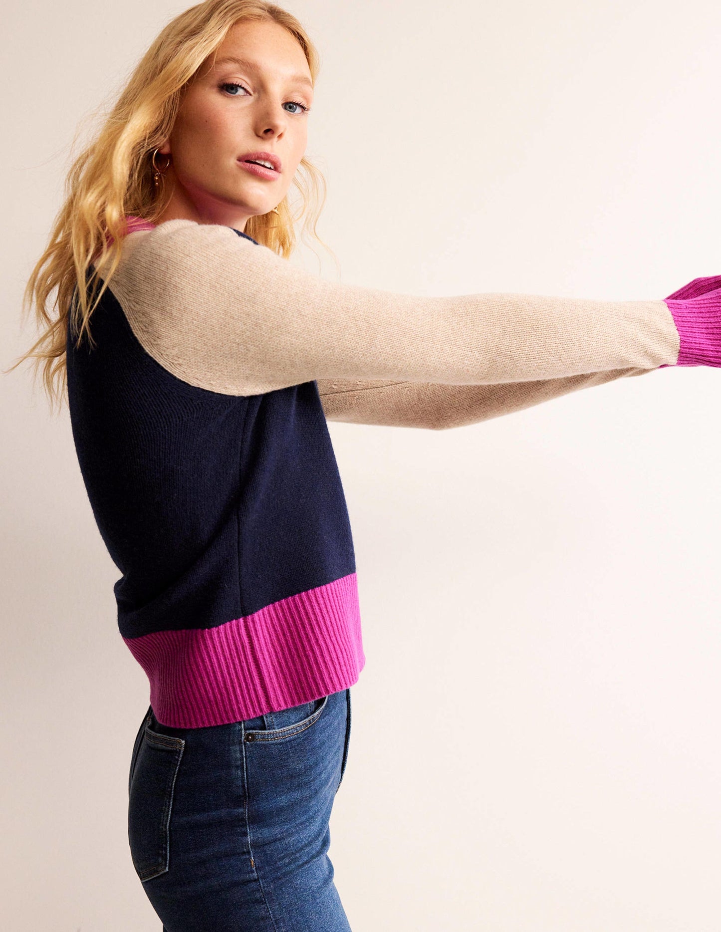 Gilet Olivia en laine mérinos-Colourblock bleu marine foncé