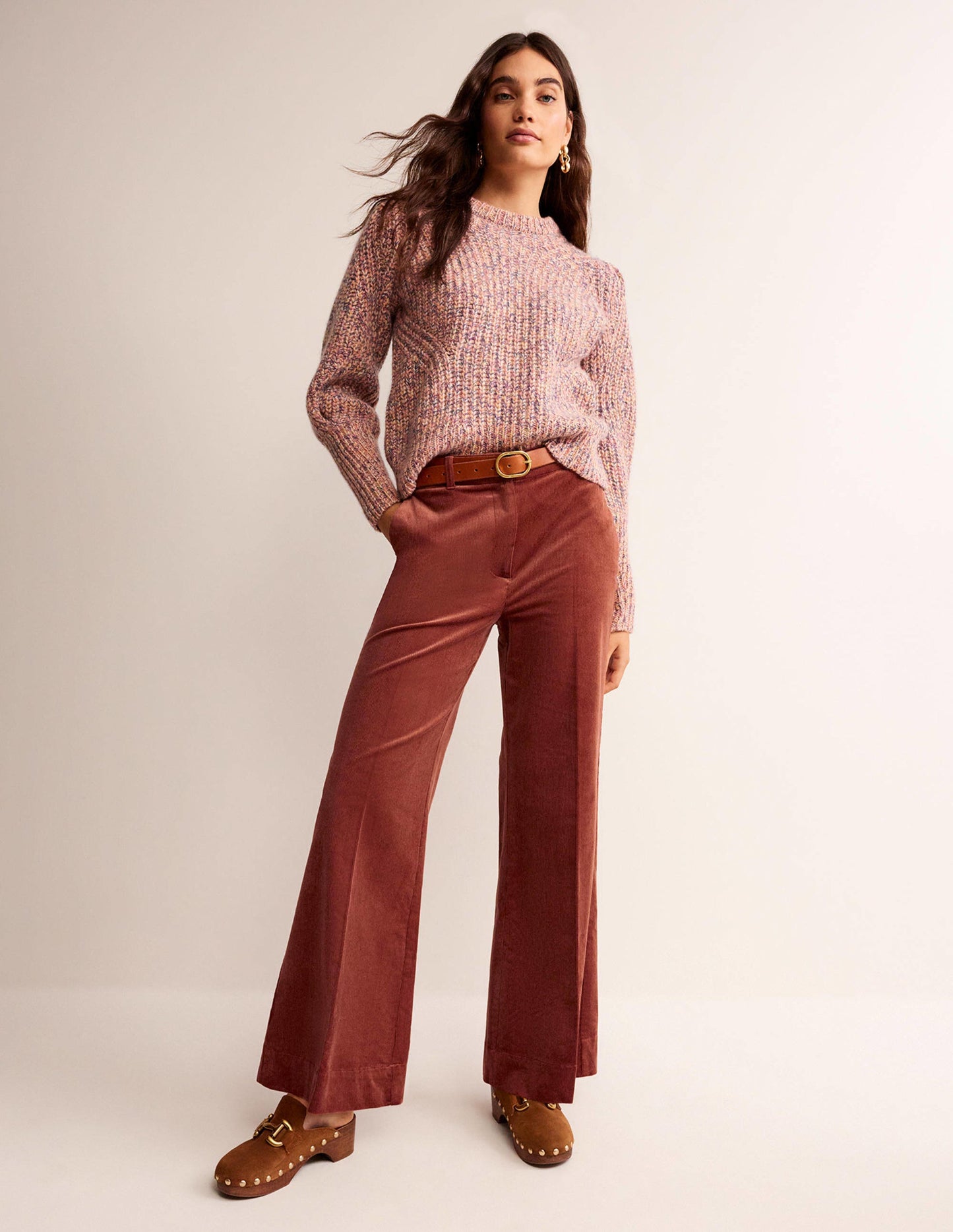 Cordhose mit weitem Bein-Roteiche