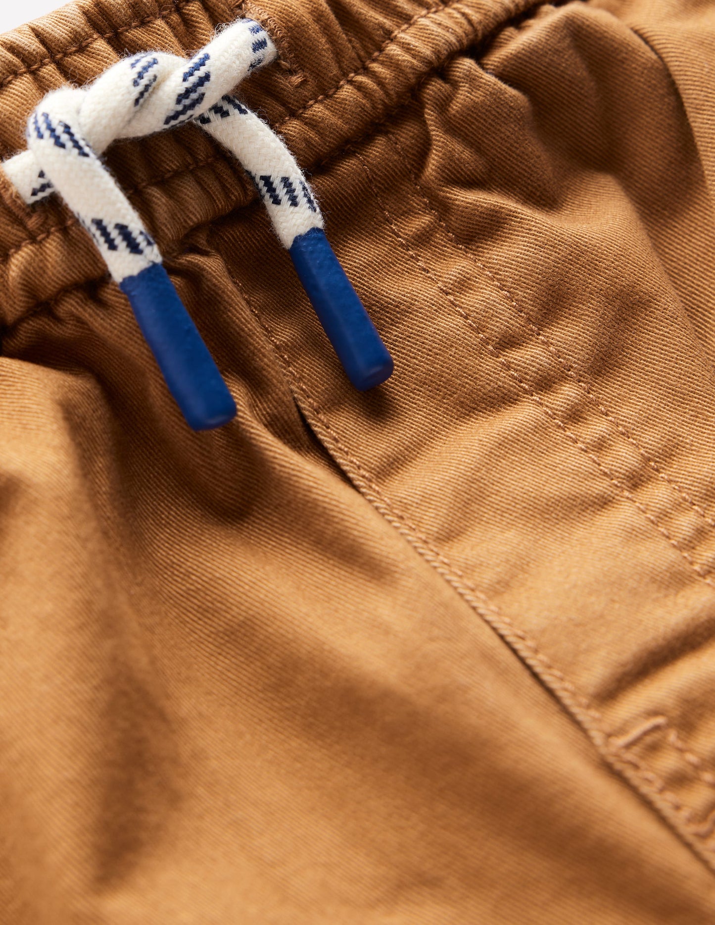 Schmal geschnittene Hose zum Hineinschlüpfen-Karamellbonbonbraun