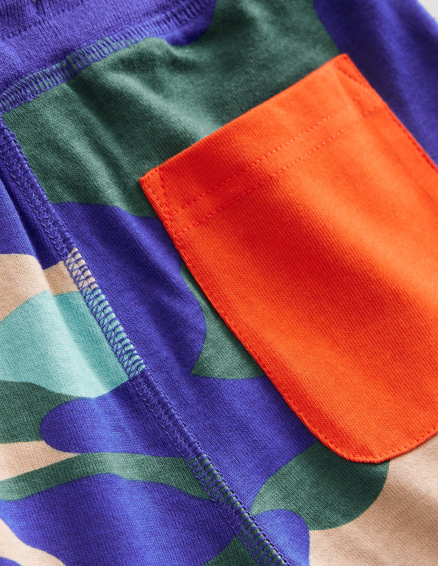 Baggyshorts aus Jersey-Blau Tarnmuster