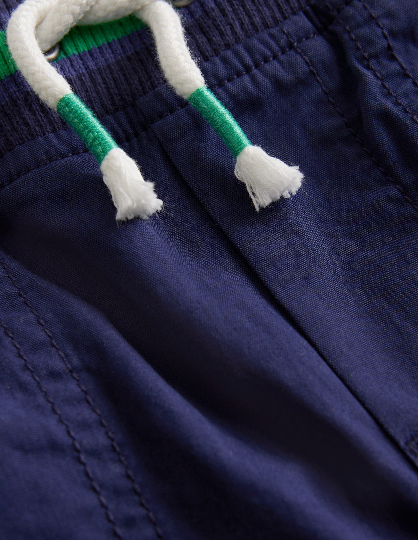 Abenteuer-Shorts-Schuluniform-Marineblau