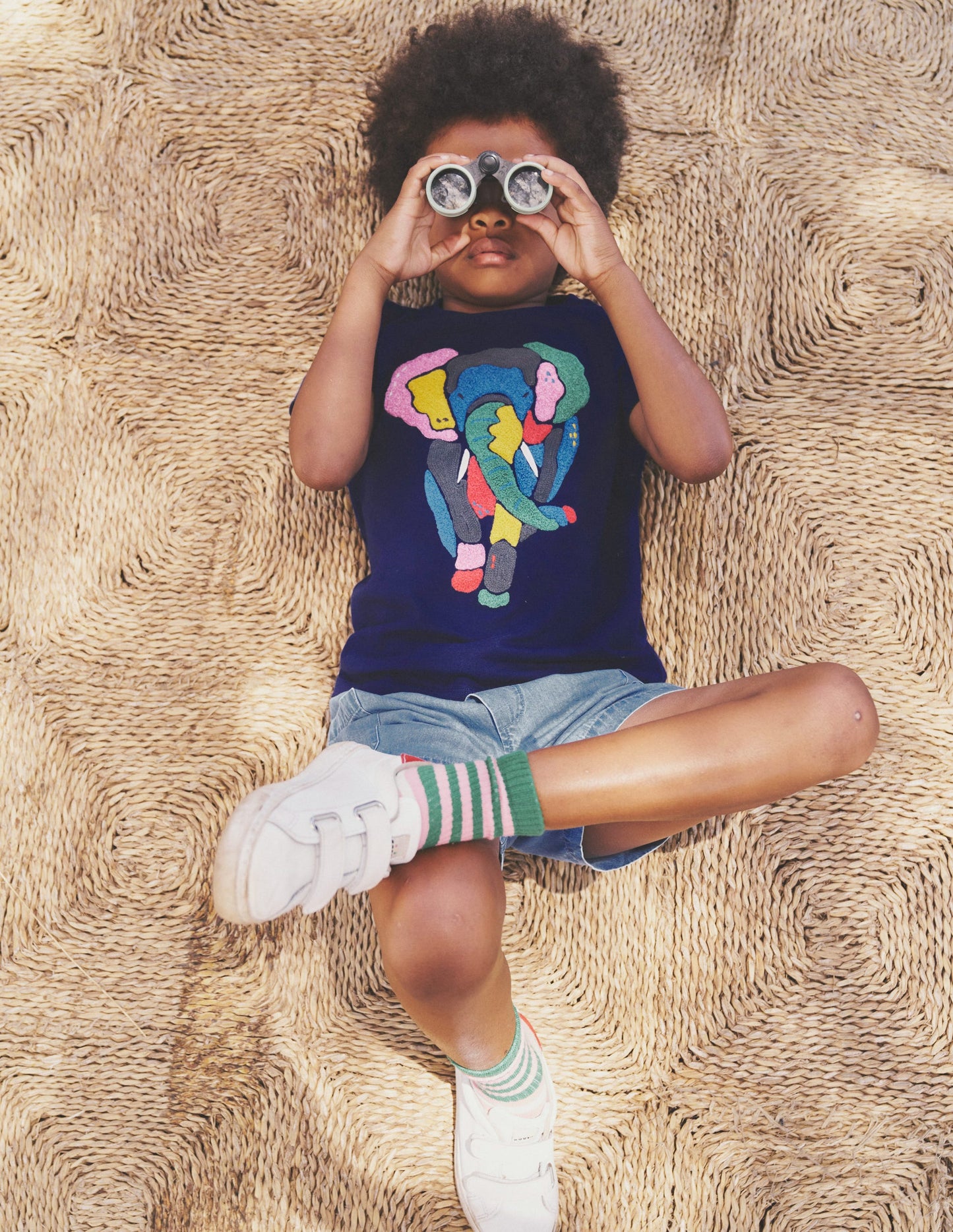 T-shirt à motif animal en point de chaînette-Éléphant bleu marine universitaire