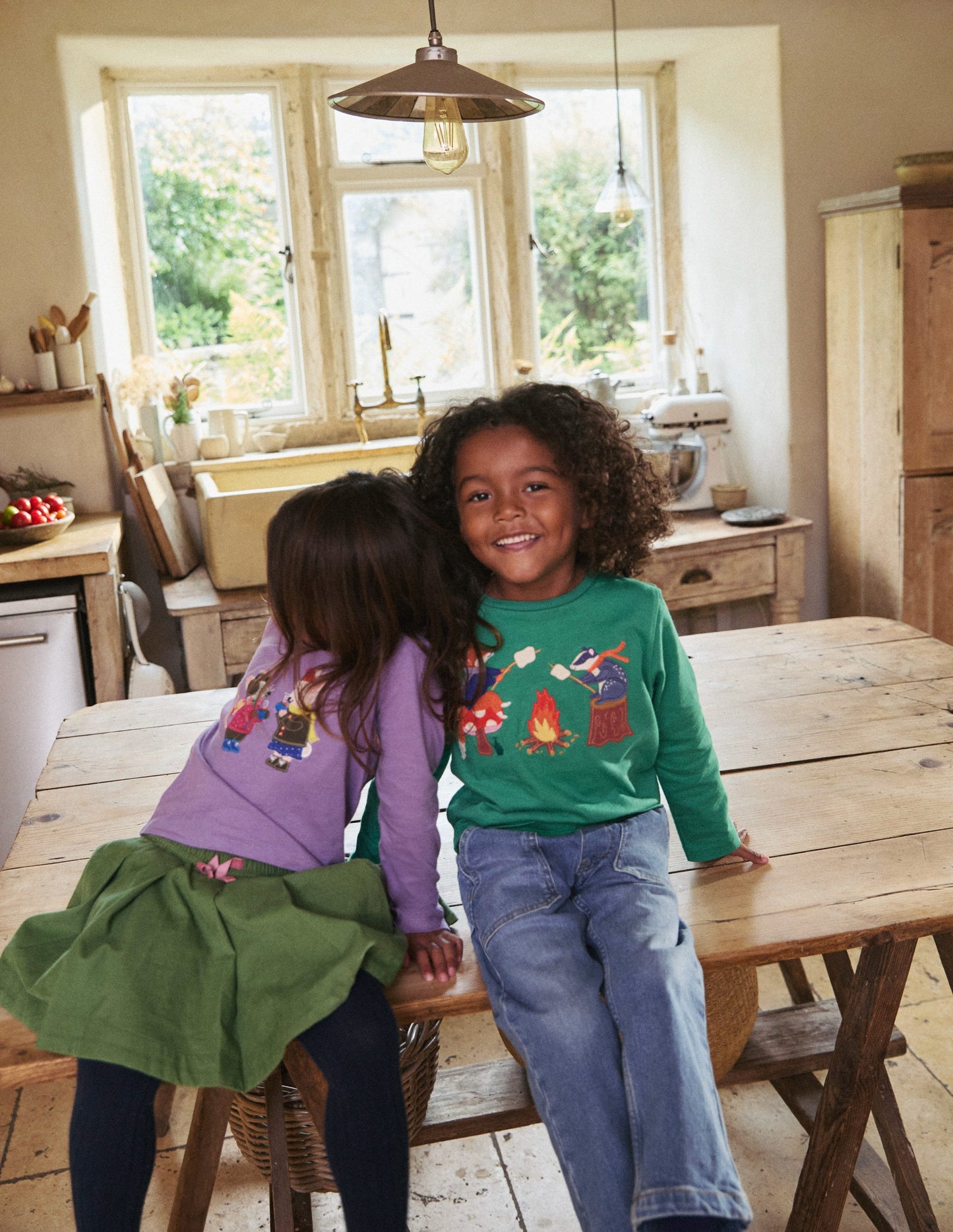 T-Shirt mit kleinen Tierapplikationen-Schottengrün, Tiere
