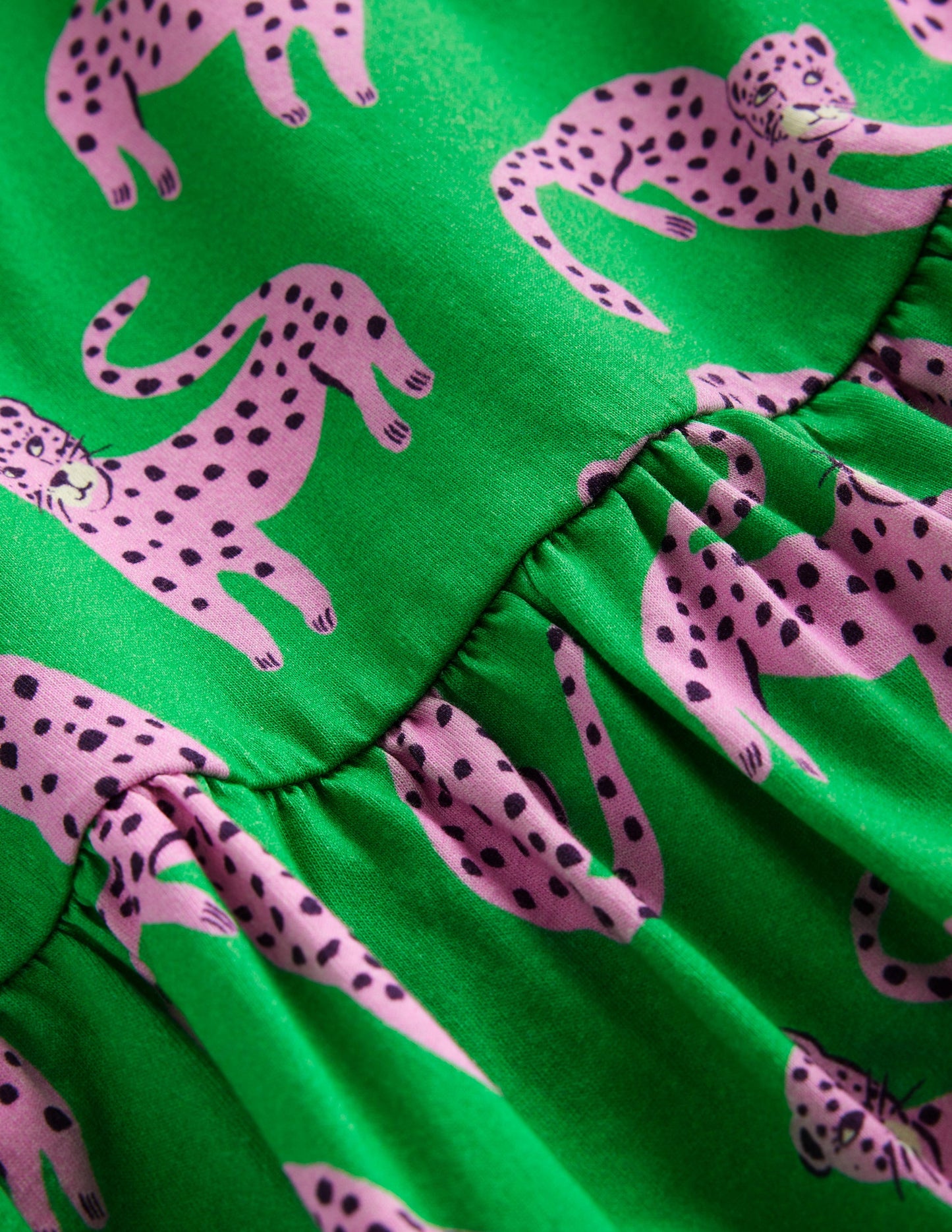 Robe taille basse à bretelles-Guépards verts