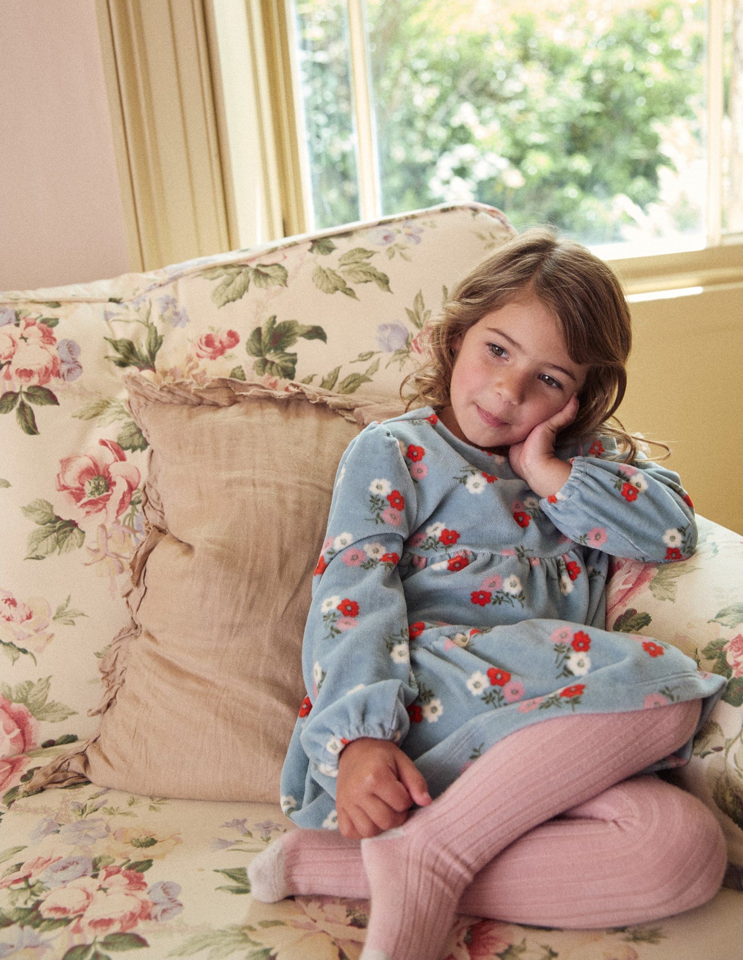 Gestuftes Velourskleid-Meeresdunst Kleiner Blumenstrauß