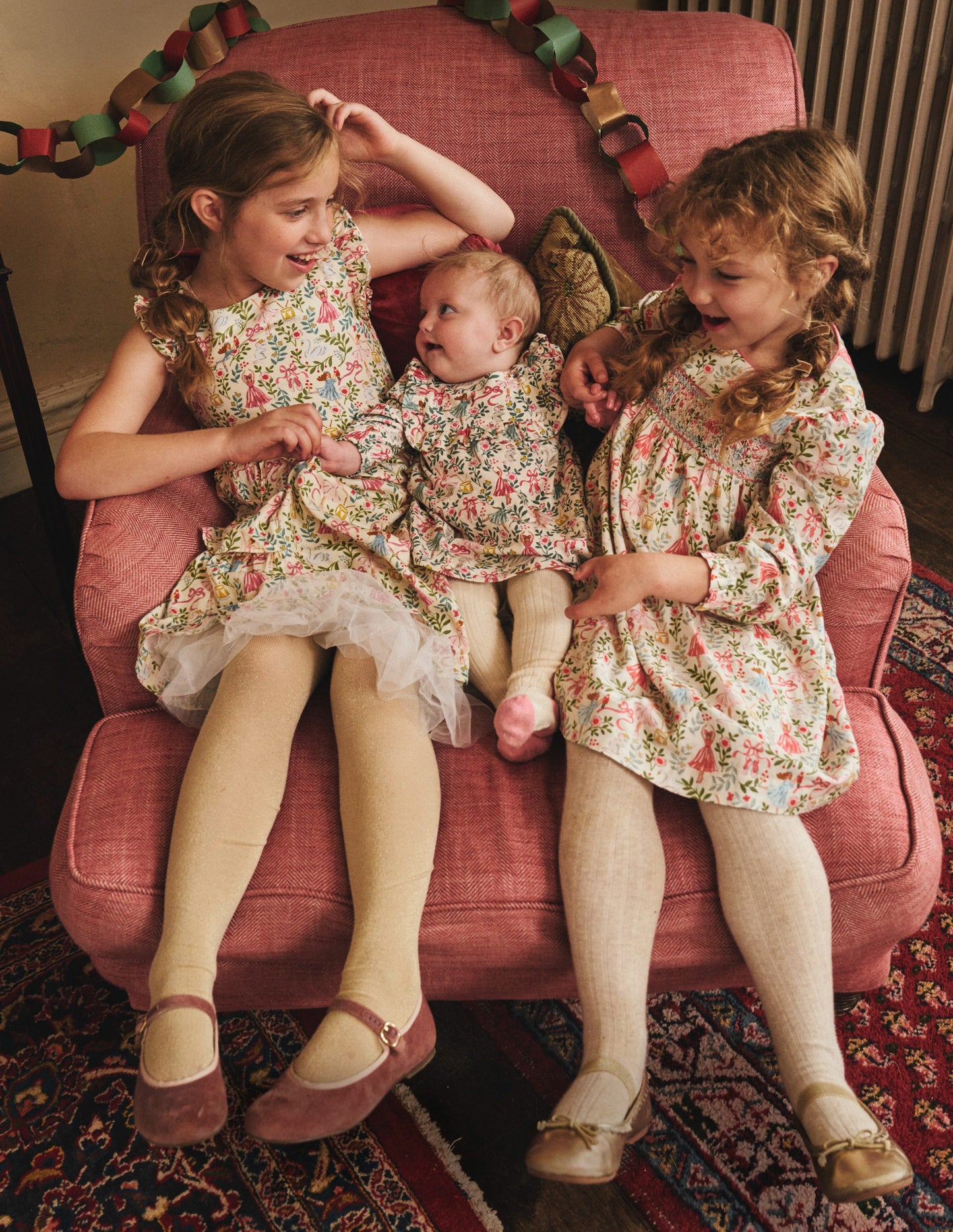 Robe volantée en jersey-Toile de Jouy dans classique ivoire