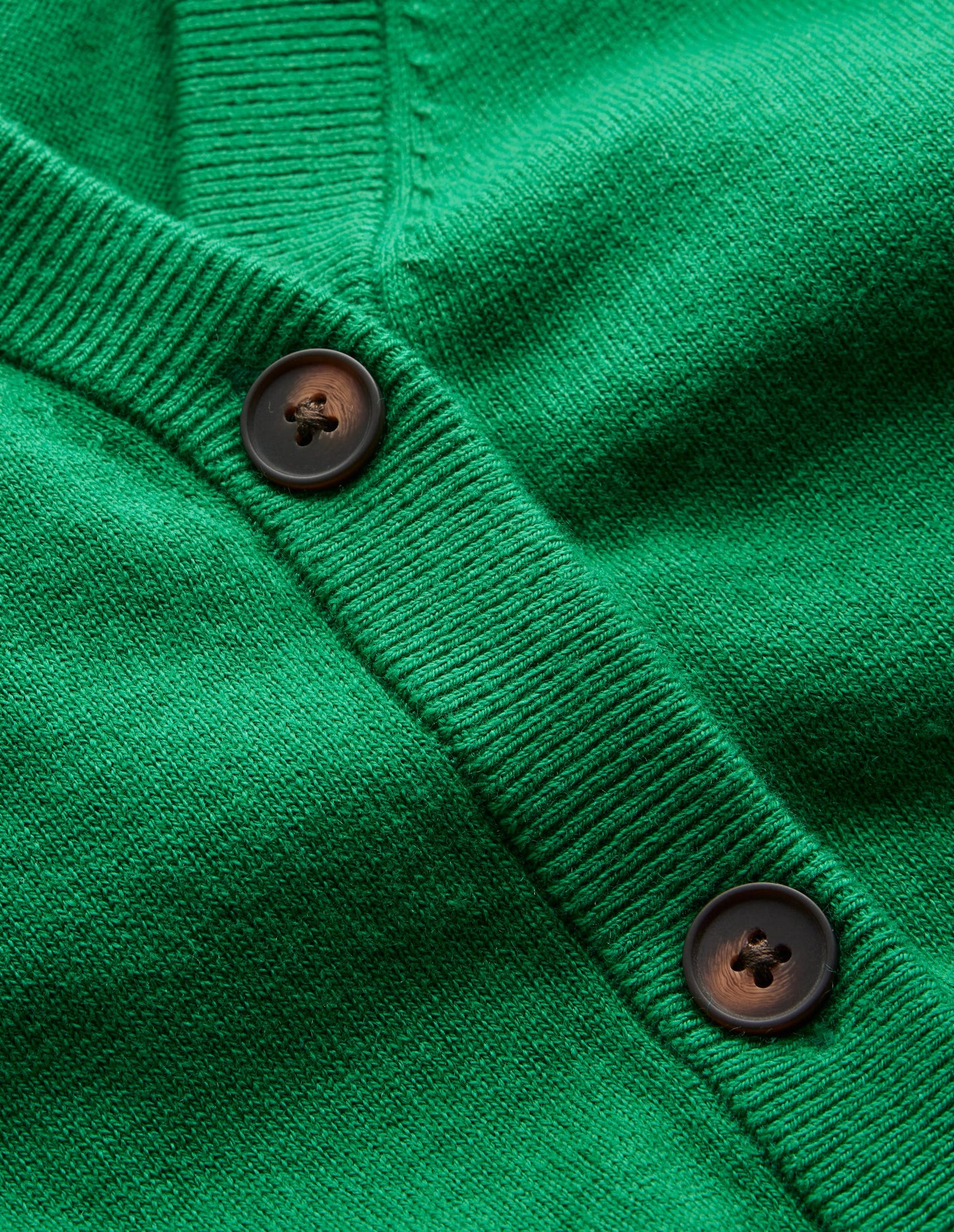 Annie Cardigan-Sattes Smaragdgrün