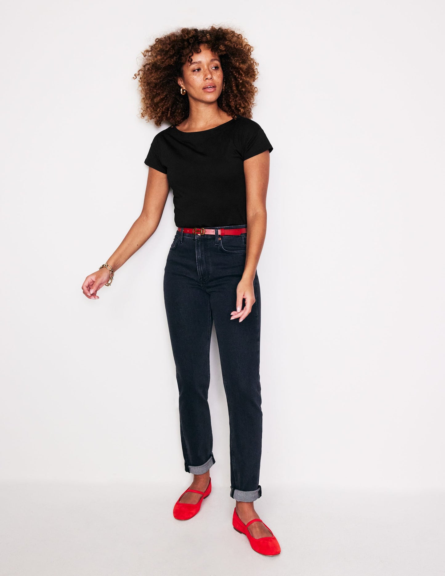Superweiches T-Shirt mit U-Boot-Ausschnitt-Schwarz