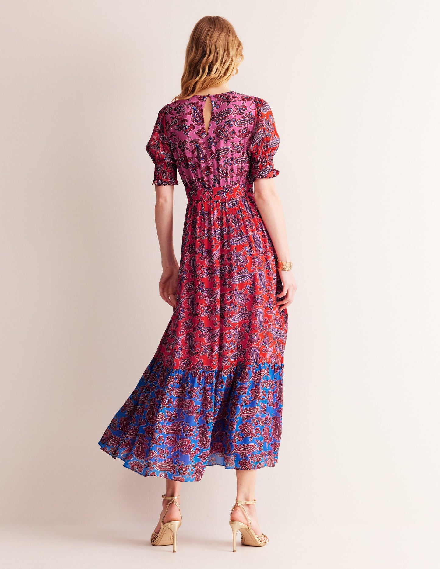 Maxikleid mit gesmokten Ärmelbündchen-Sangria Sunset Pink, Paisley Welle