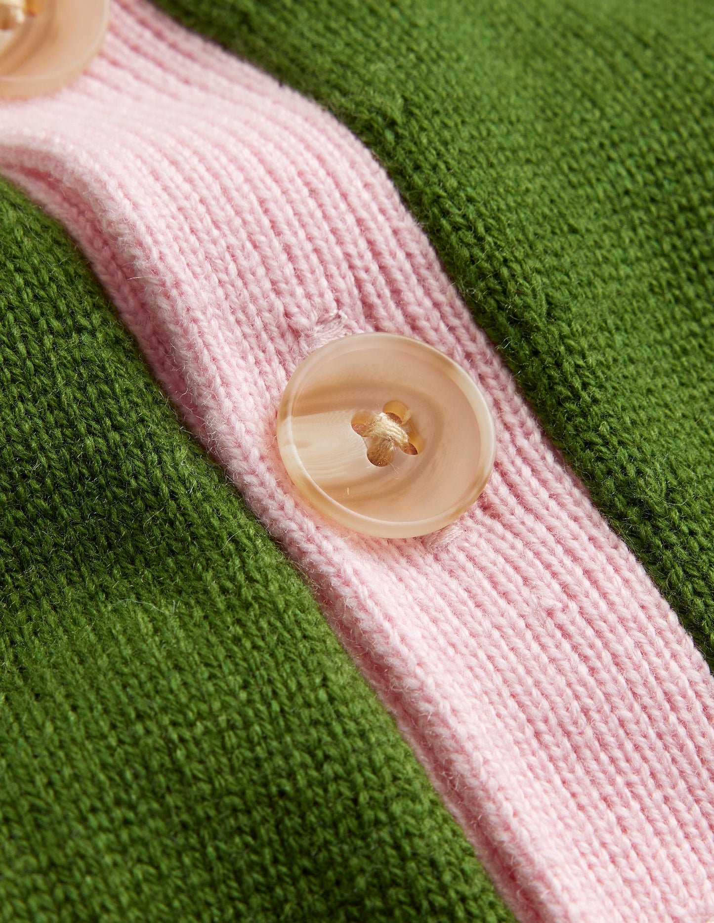 Alma Pullover mit Kontrastbesatz-Garten-Grün Orchideenrosa