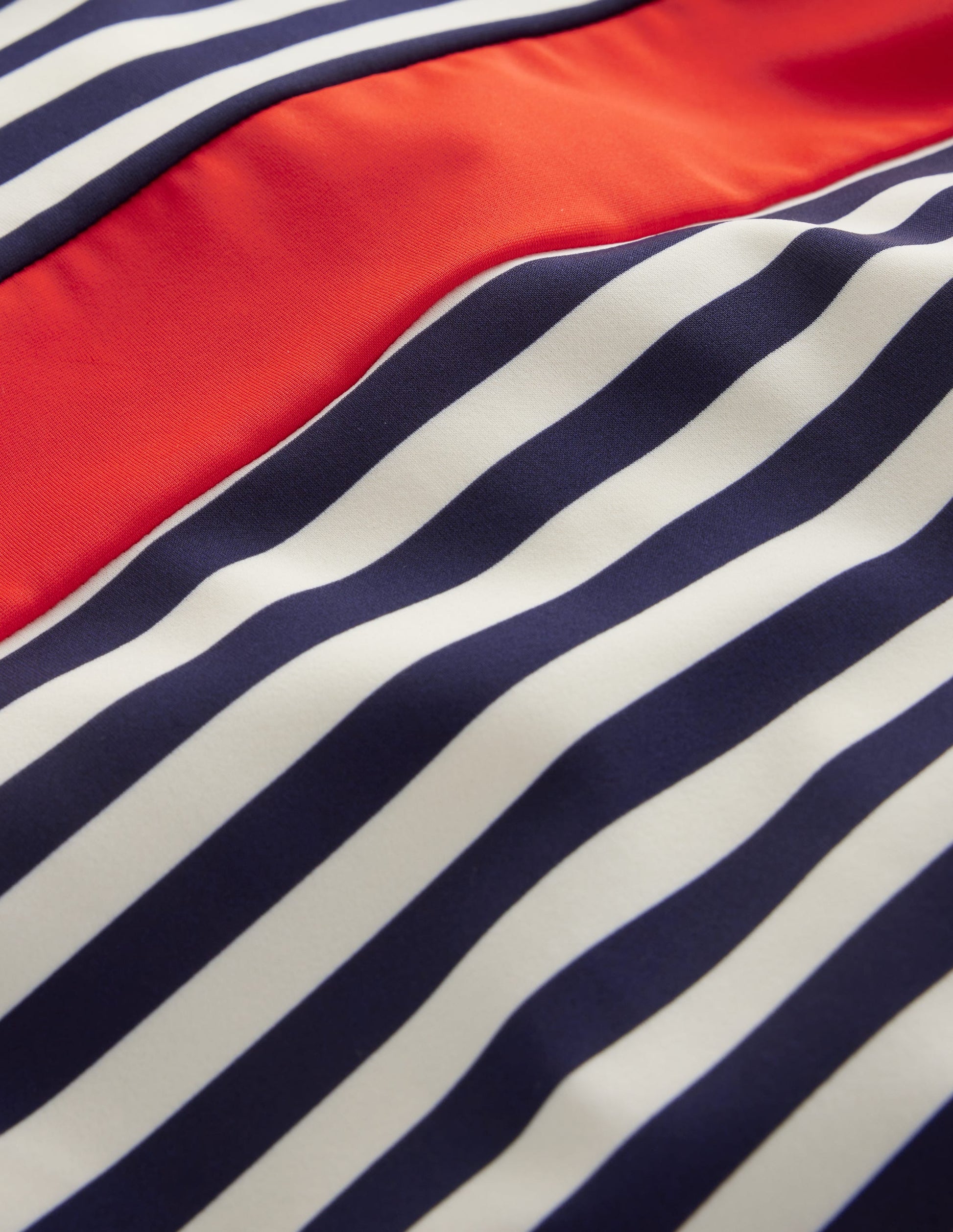 Maillot de bain dos-nu Santorini-Rouge, rayé bleu marine-6