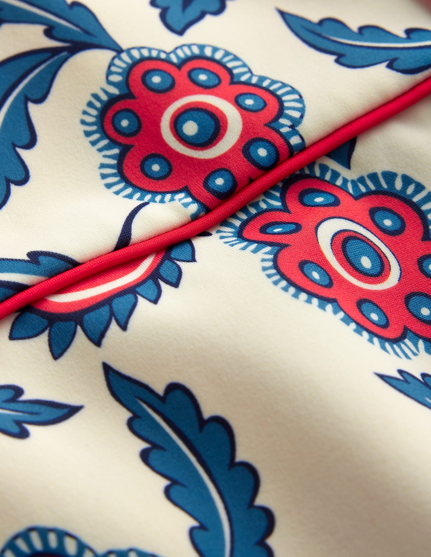 Rhodes Badeanzug in Körbchengröße-Naturweiß, Blütenrebe