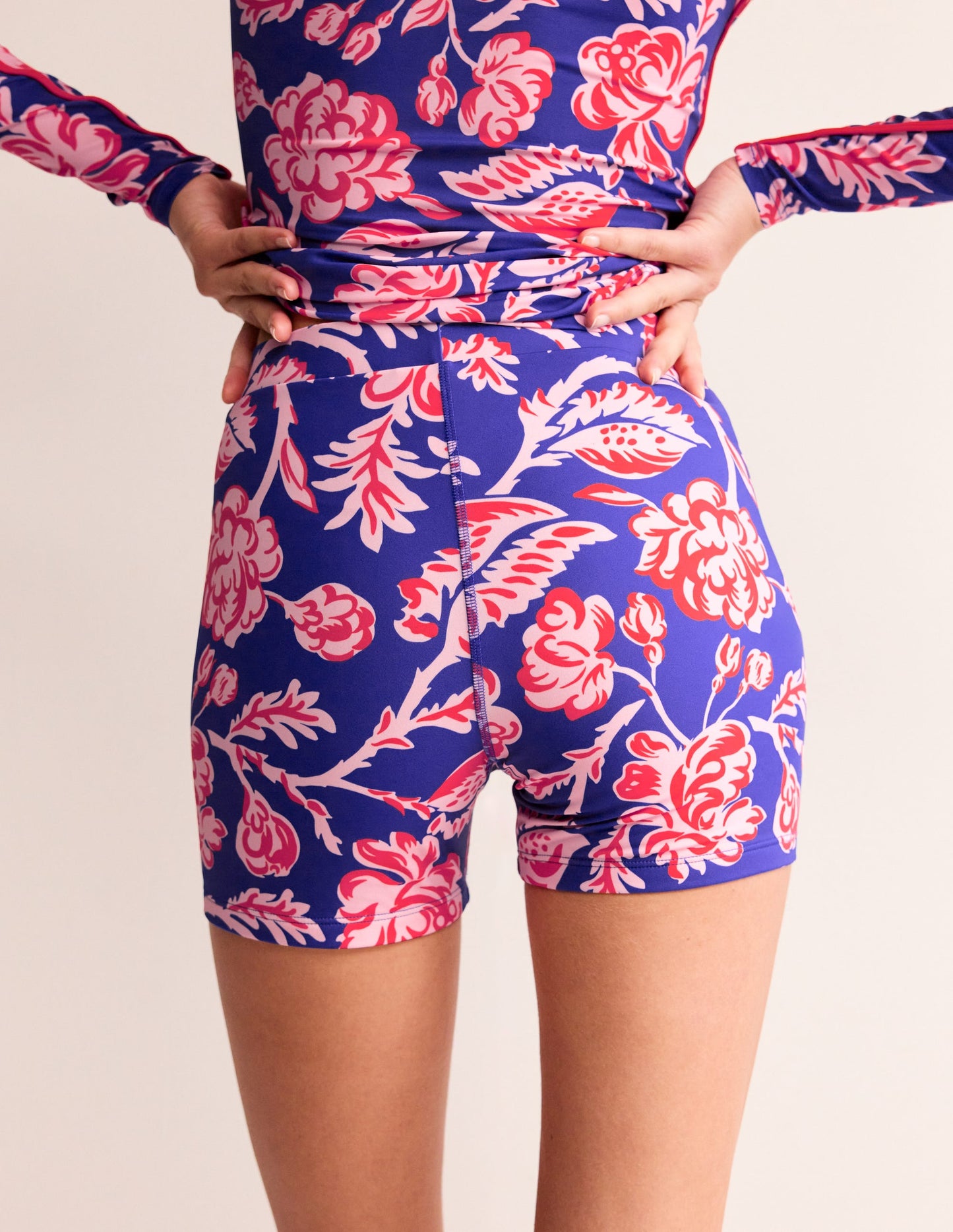 Cycliste de bain-Bleu connecté, motif Rose Blush
